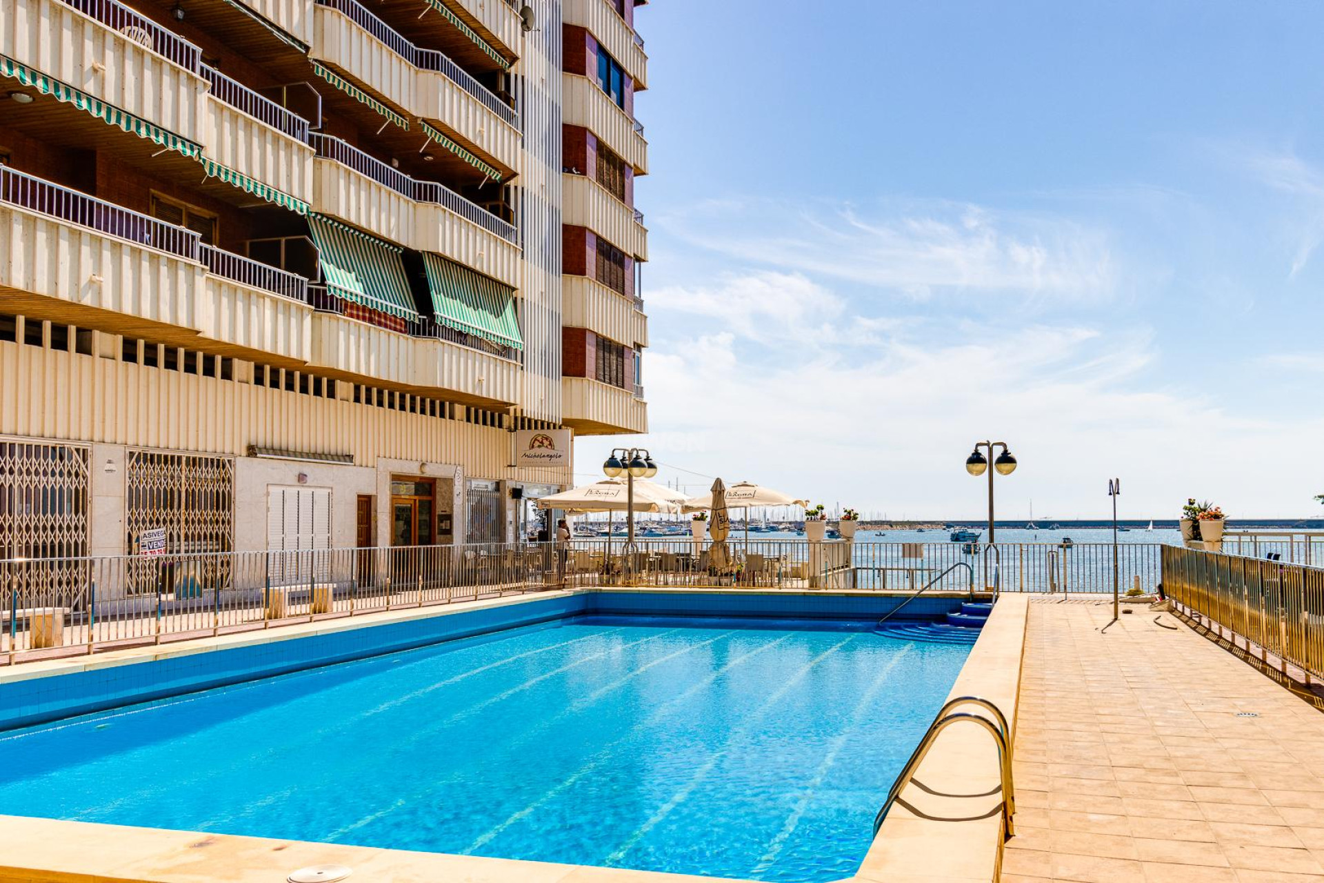 Resale - Apartment / flat - Torrevieja - Costa Blanca