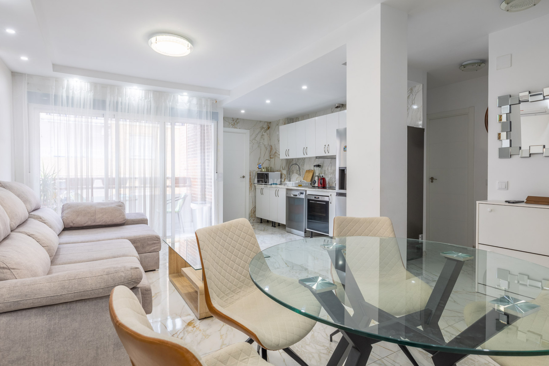 Resale - Apartment / flat - Torrevieja - Costa Blanca