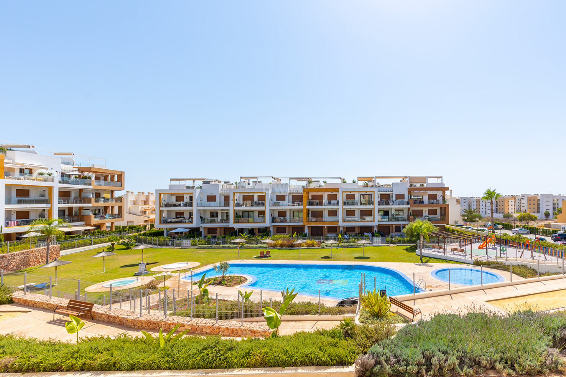 Resale - Apartment / flat - Torrevieja - Costa Blanca