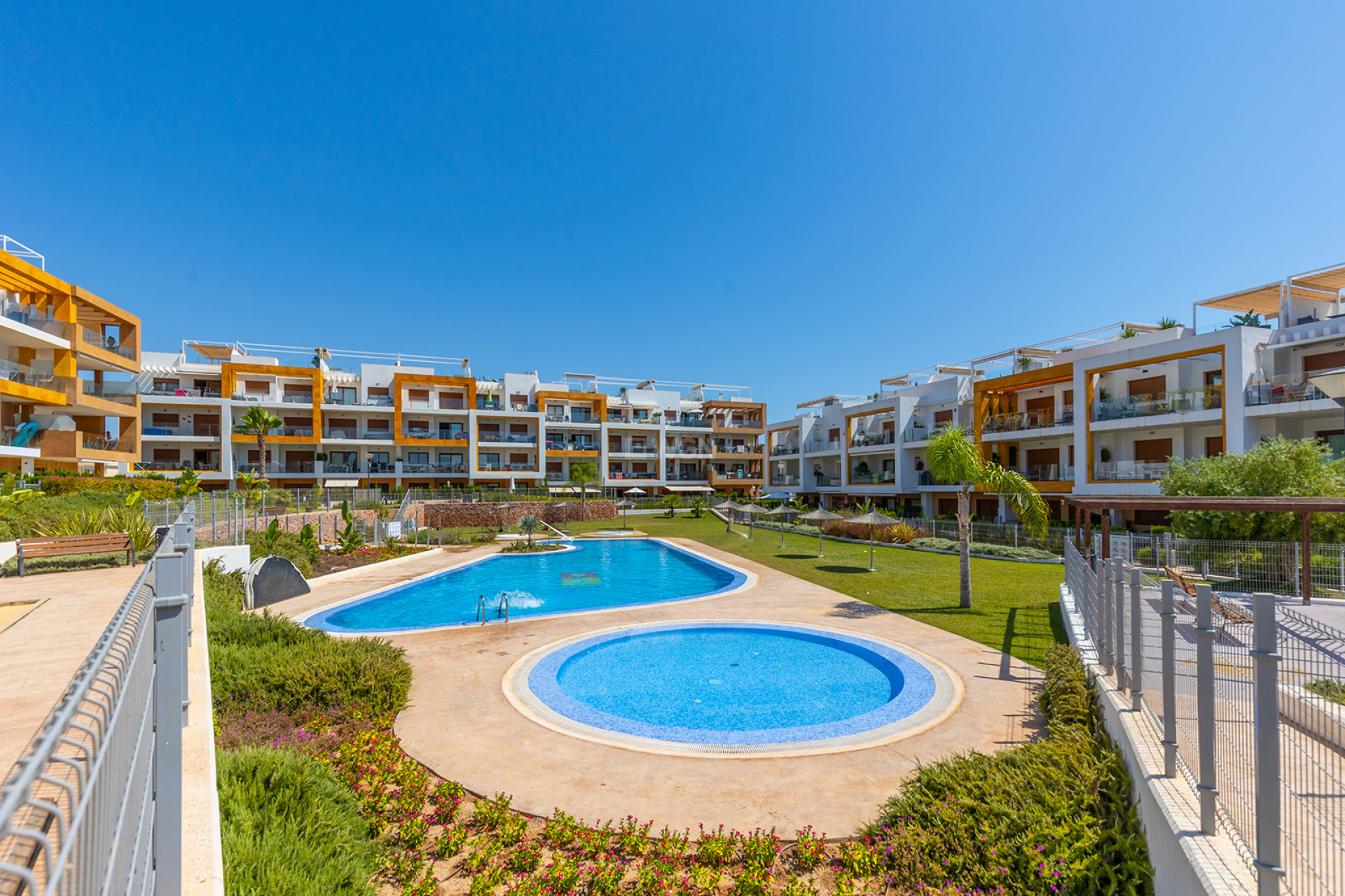 Resale - Apartment / flat - Torrevieja - Costa Blanca