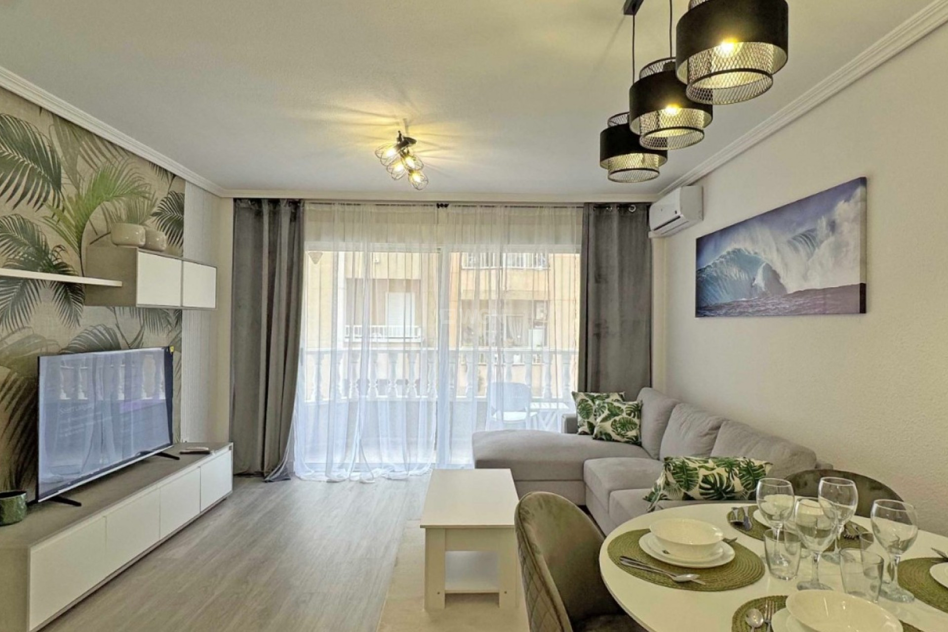 Resale - Apartment / flat - Torrevieja - Costa Blanca