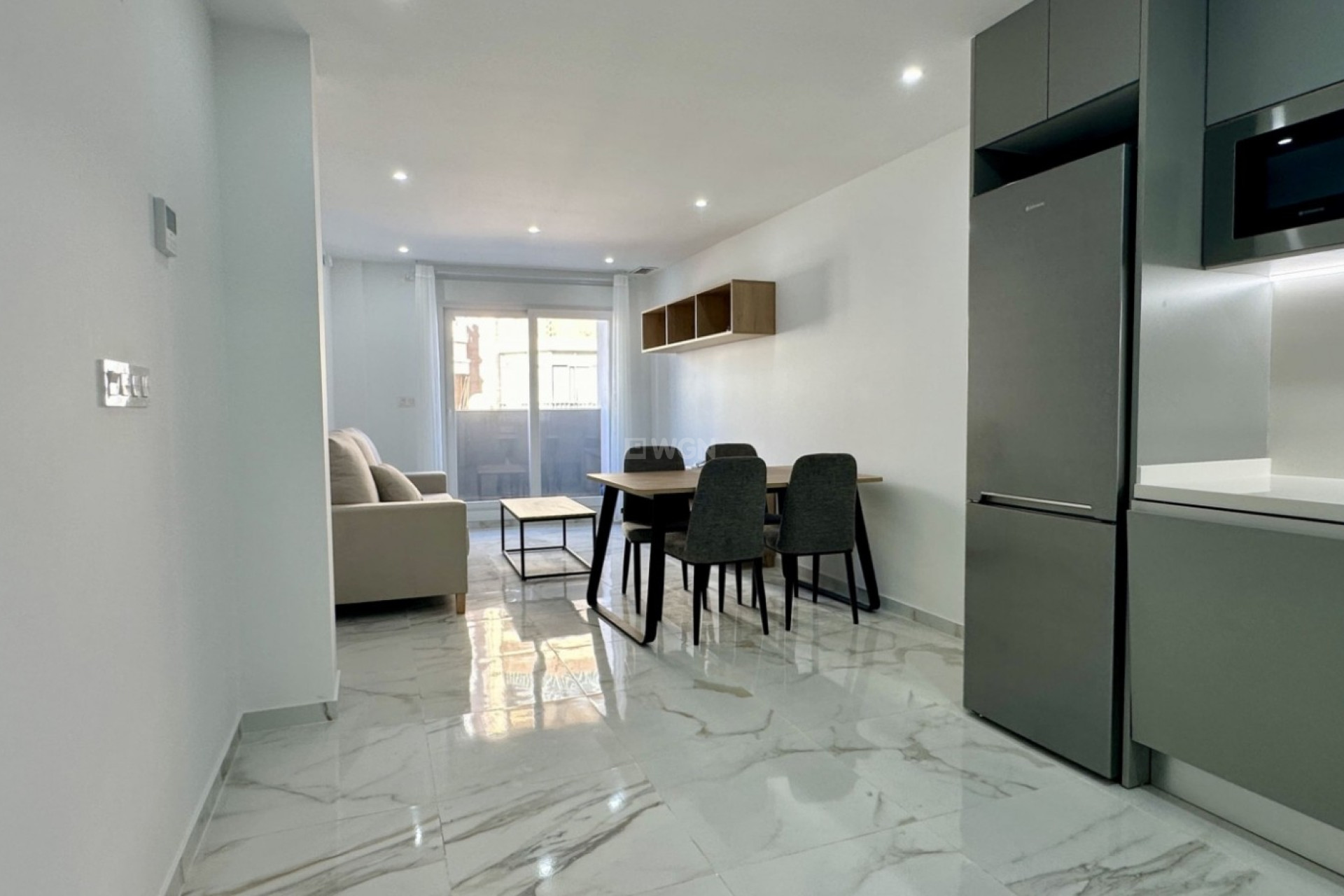 Resale - Apartment / flat - Torrevieja - Costa Blanca