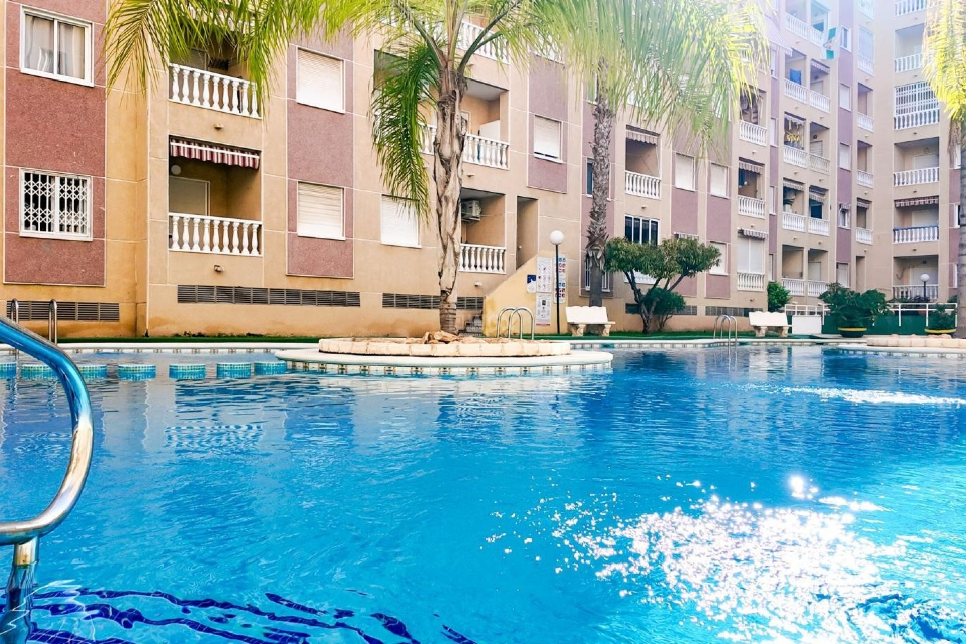Resale - Apartment / flat - Torrevieja - Costa Blanca