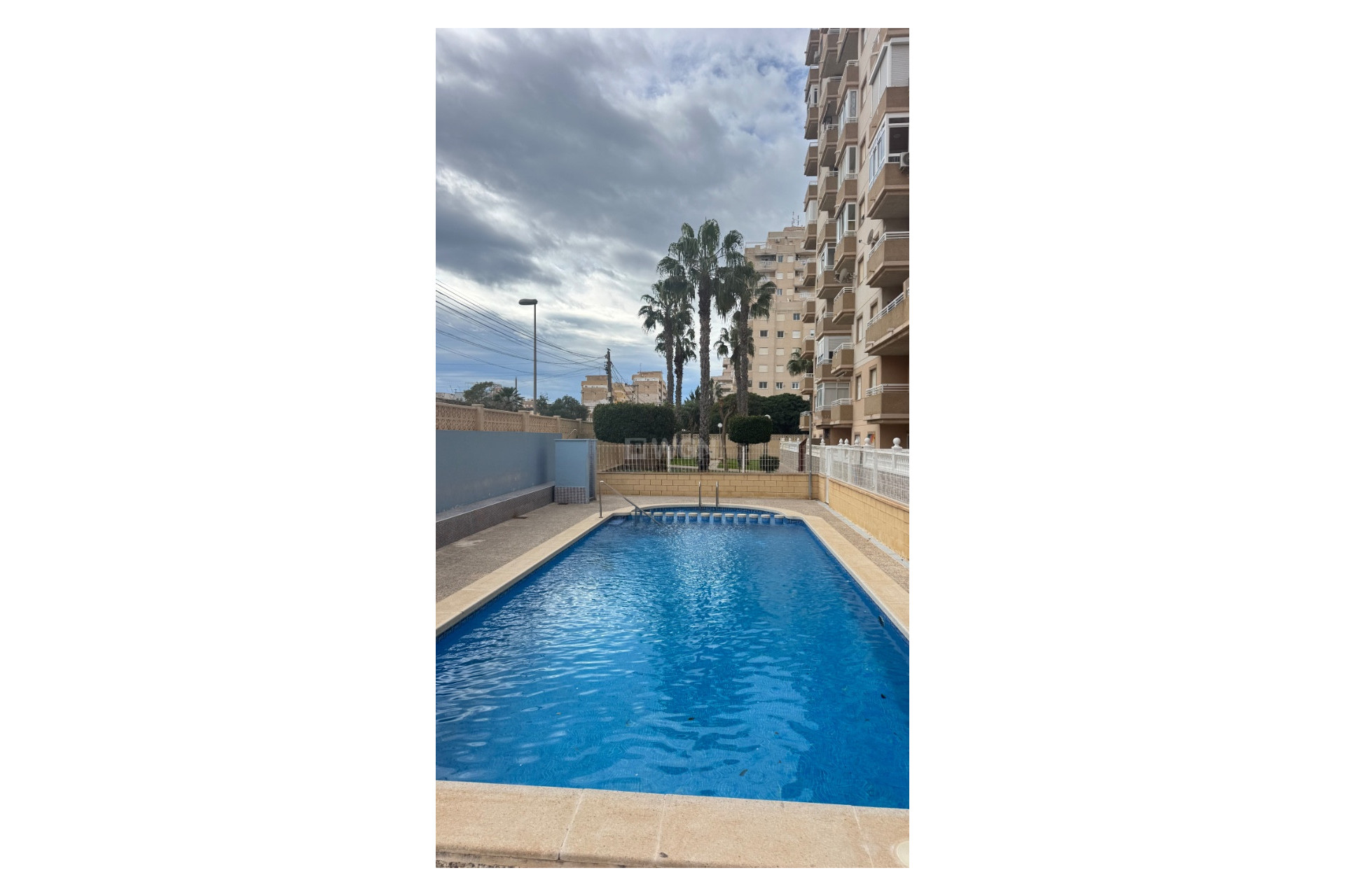 Resale - Apartment / flat - Torrevieja - Costa Blanca