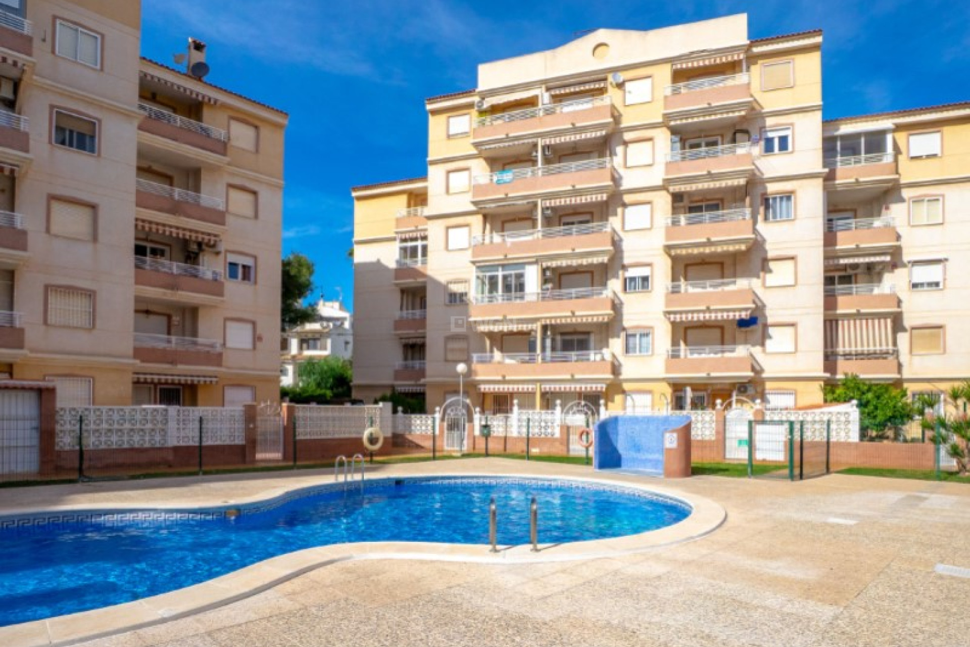 Resale - Apartment / flat - Torrevieja - Costa Blanca