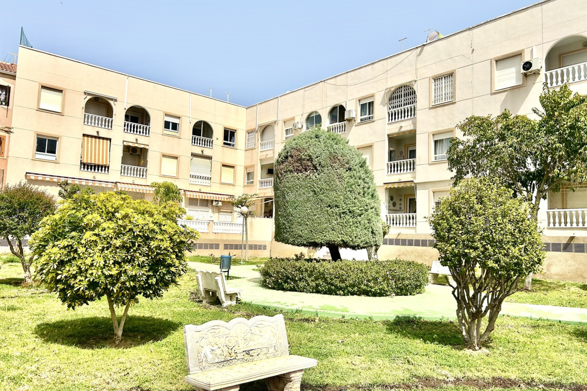 Resale - Apartment / flat - Torrevieja - Costa Blanca