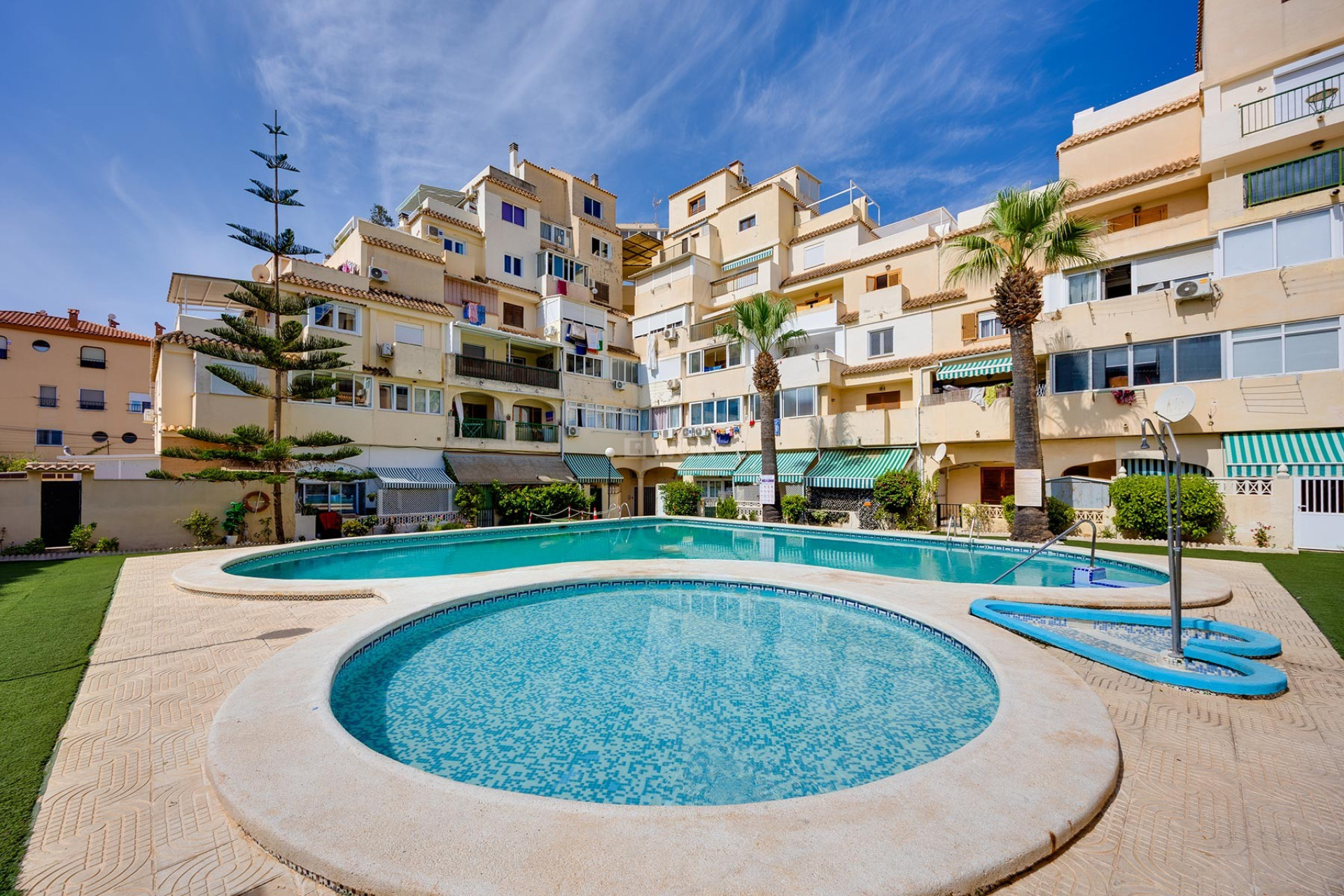 Resale - Apartment / flat - Torrevieja - Costa Blanca