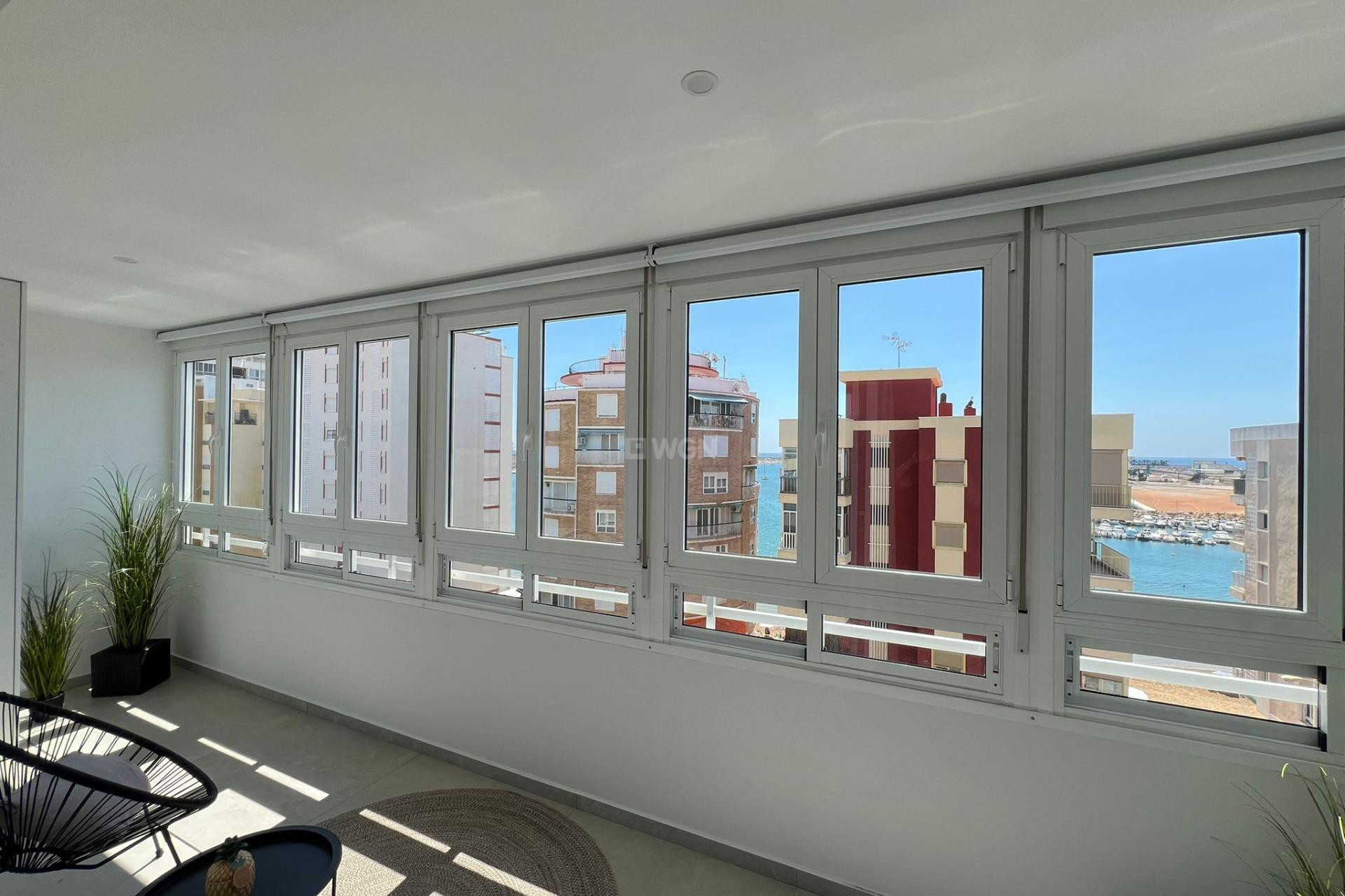 Resale - Apartment / flat - Torrevieja - El Acequión - Los Náufragos