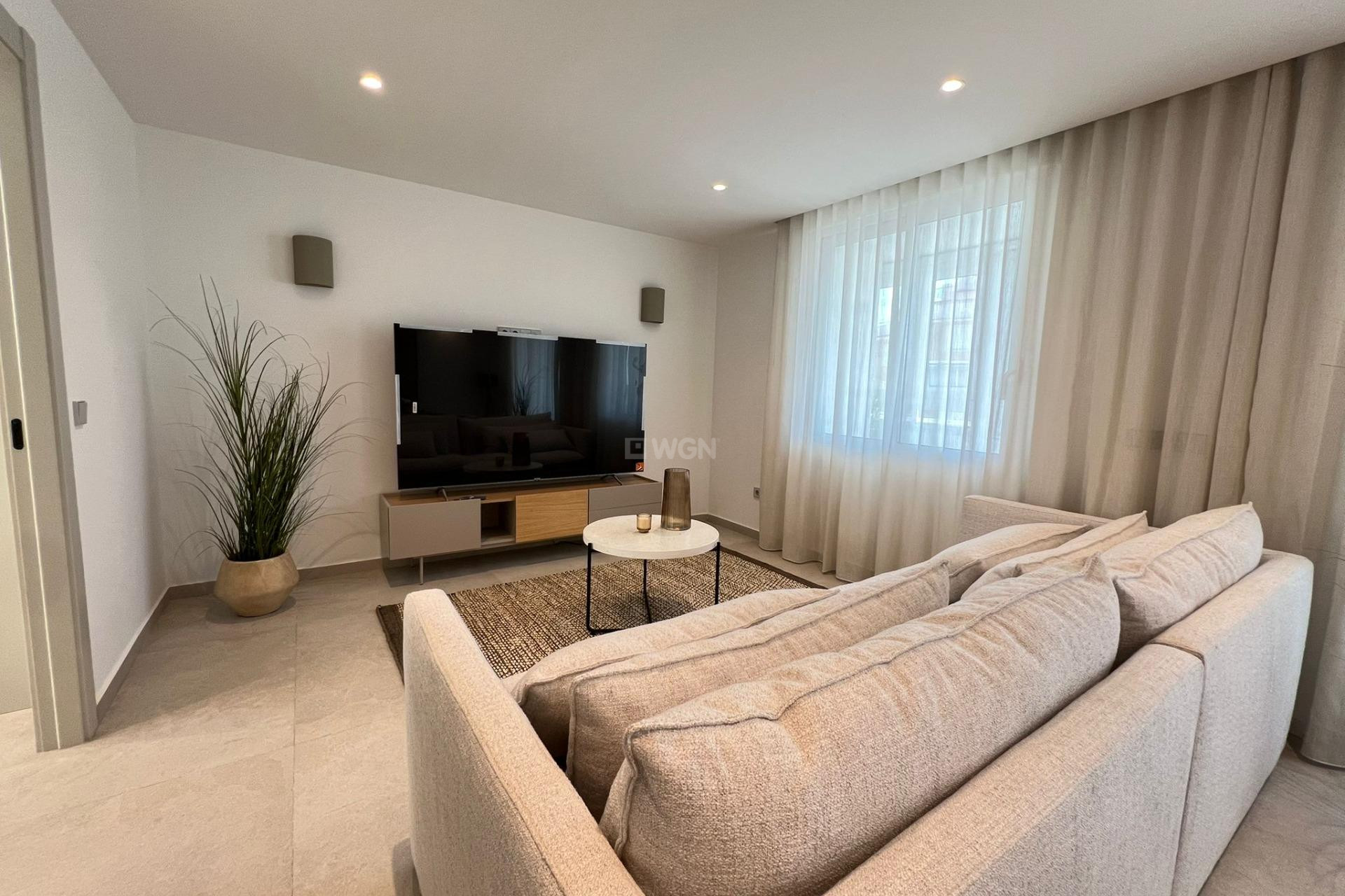 Resale - Apartment / flat - Torrevieja - El Acequión - Los Náufragos