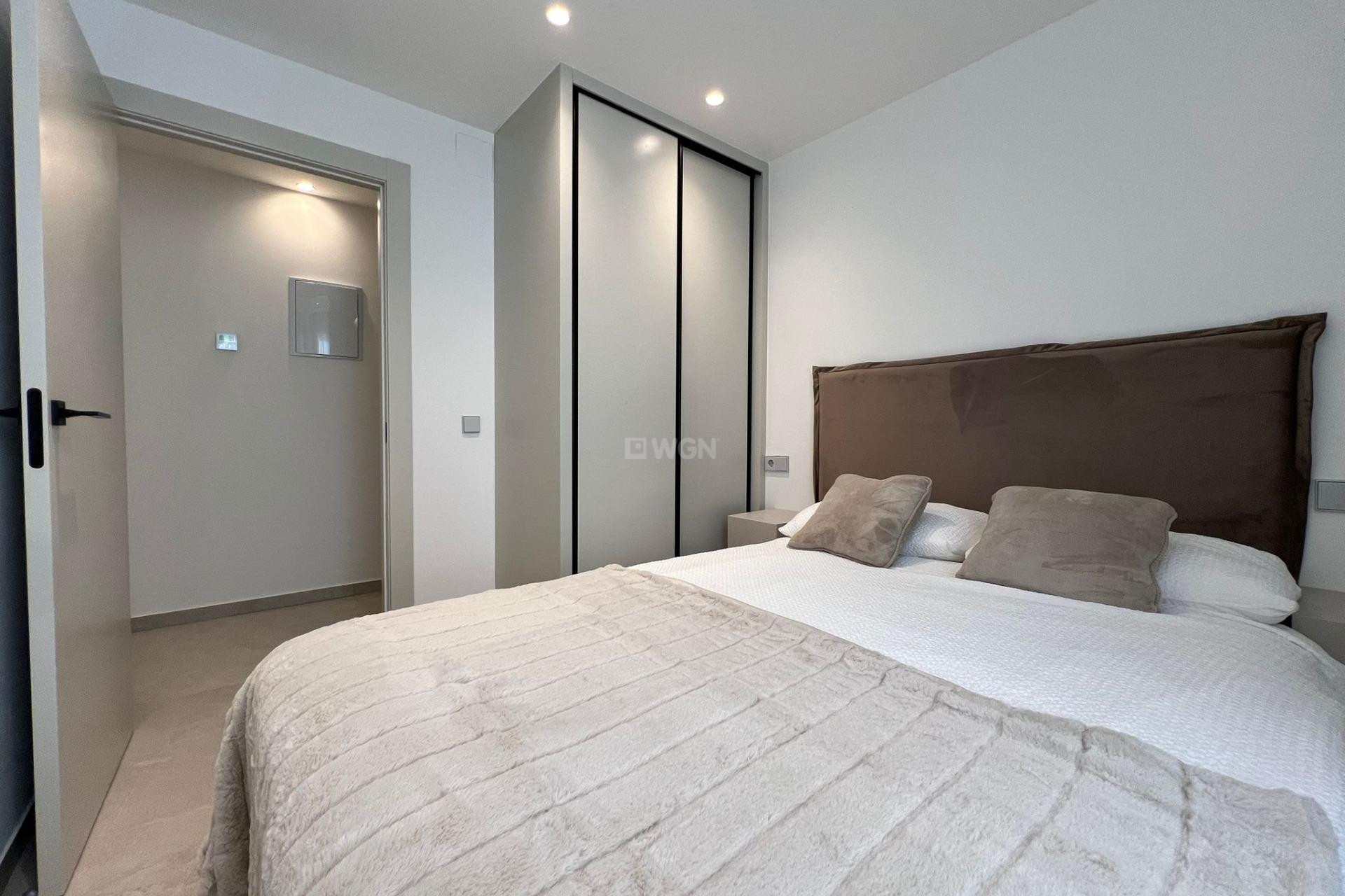 Resale - Apartment / flat - Torrevieja - El Acequión - Los Náufragos