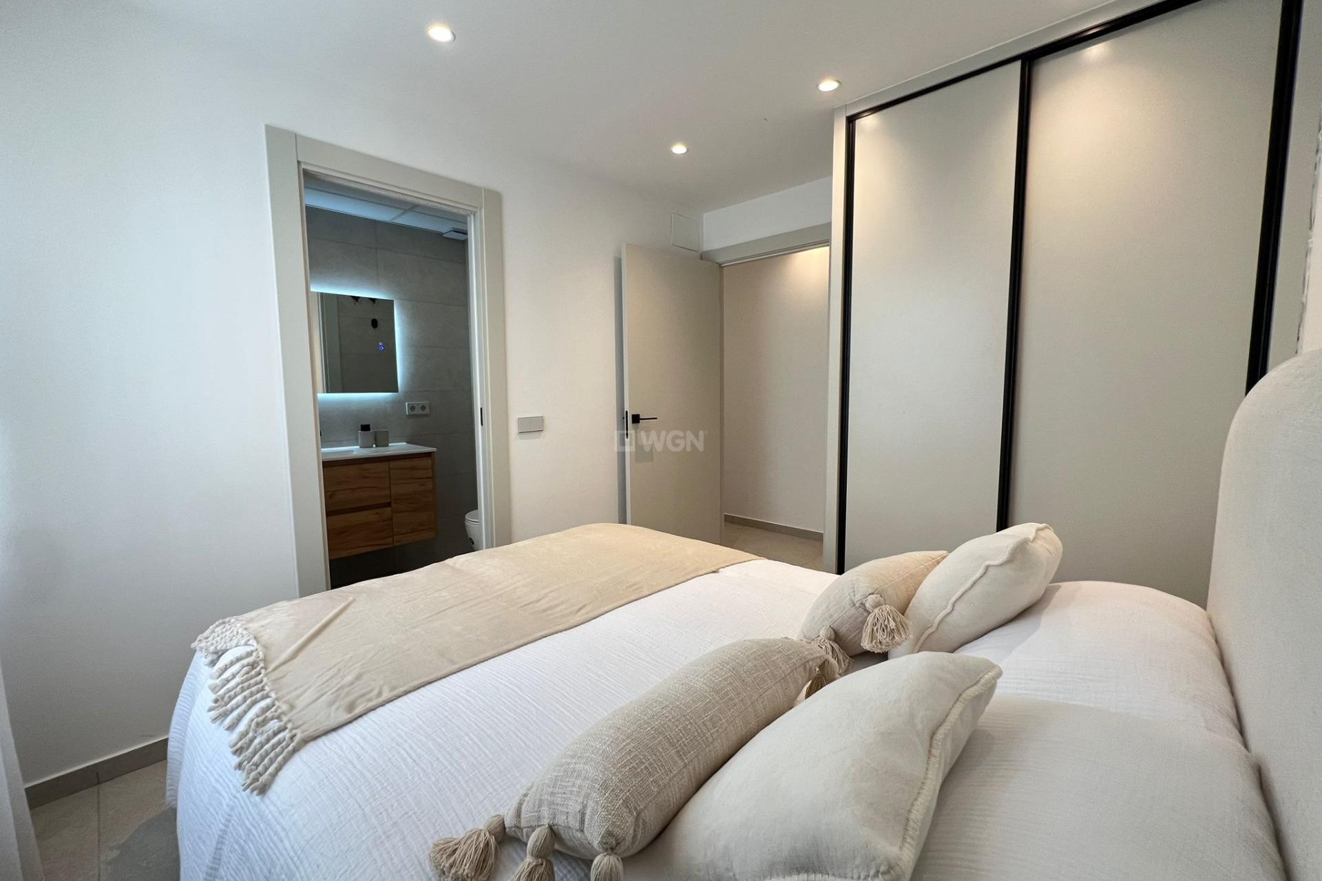 Resale - Apartment / flat - Torrevieja - El Acequión - Los Náufragos