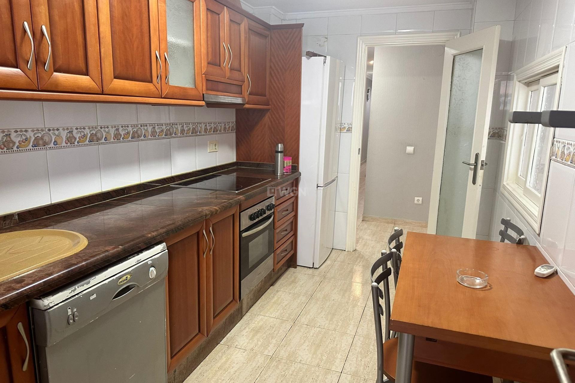 Resale - Apartment / flat - Torrevieja - El Acequión - Los Náufragos