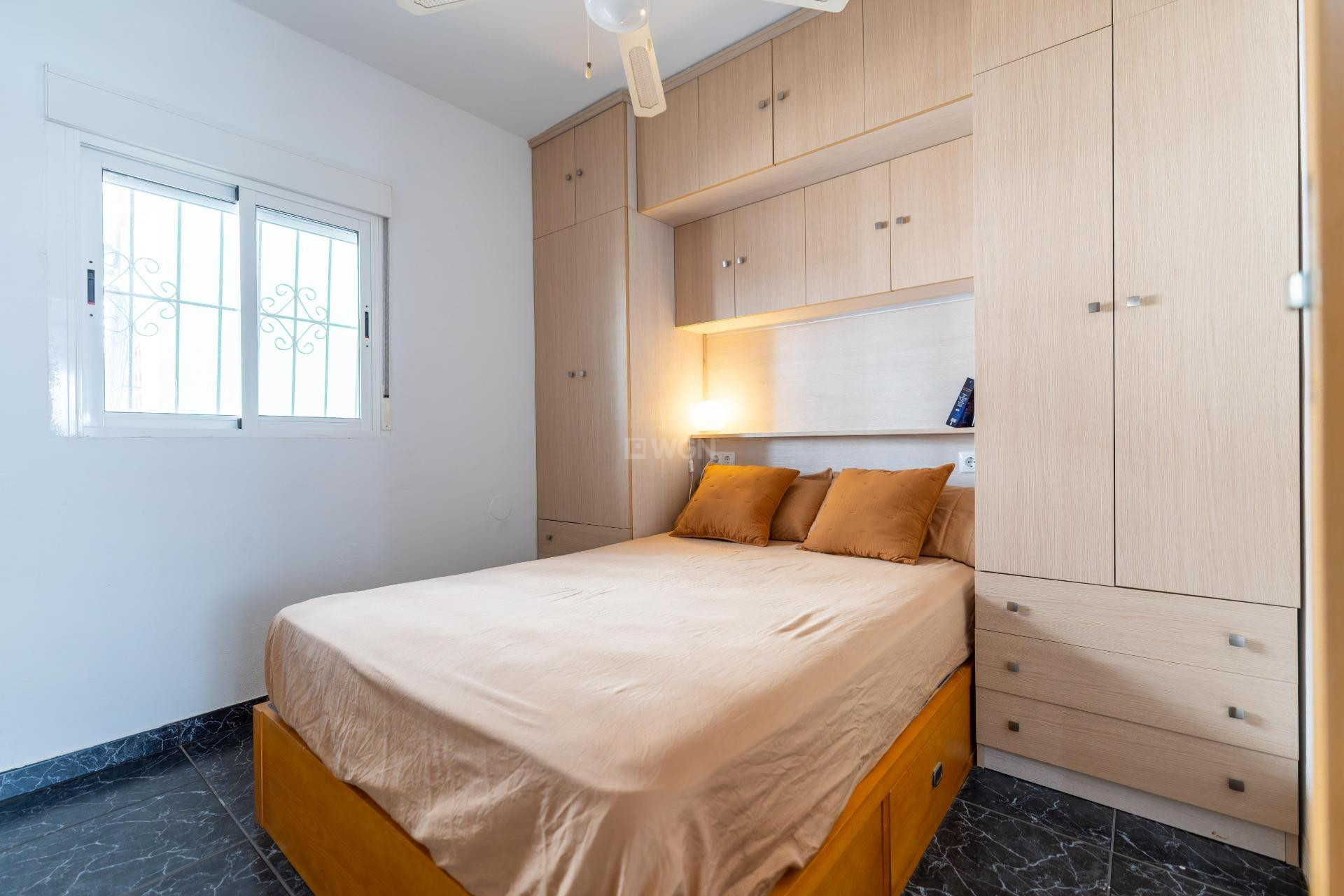 Resale - Apartment / flat - Torrevieja - El Acequión - Los Náufragos