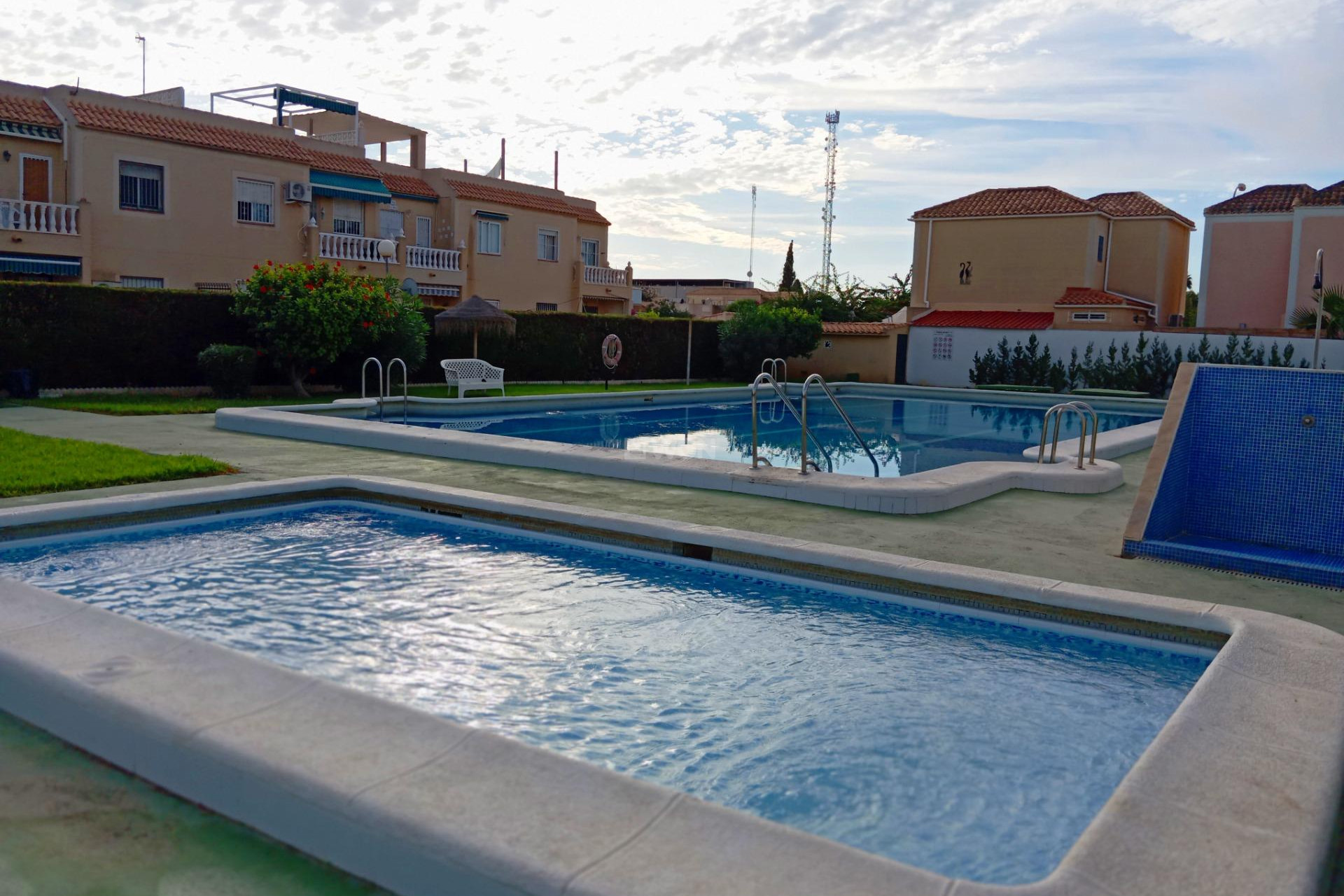 Resale - Apartment / flat - Torrevieja - El Limonar