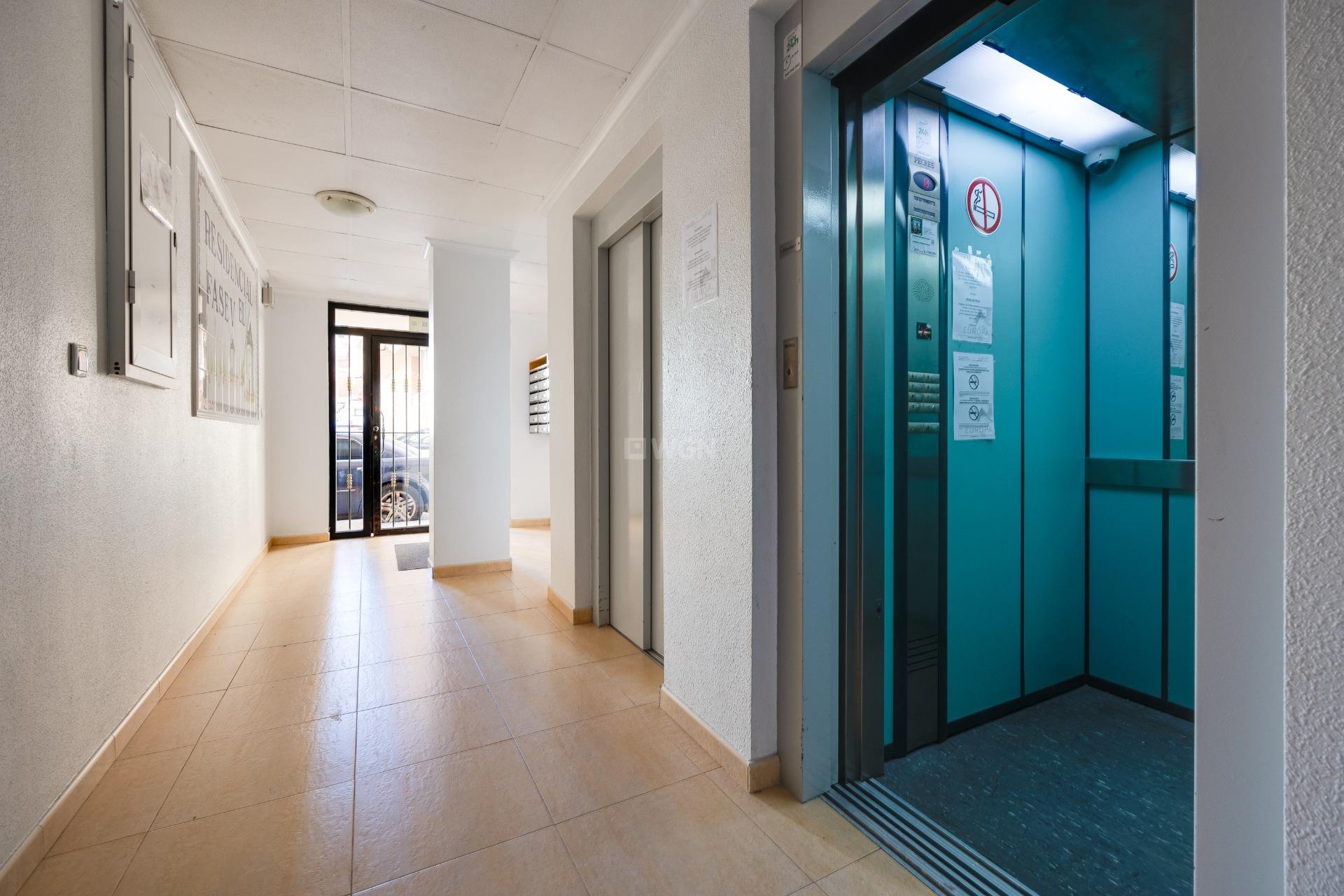 Resale - Apartment / flat - Torrevieja - El Molino