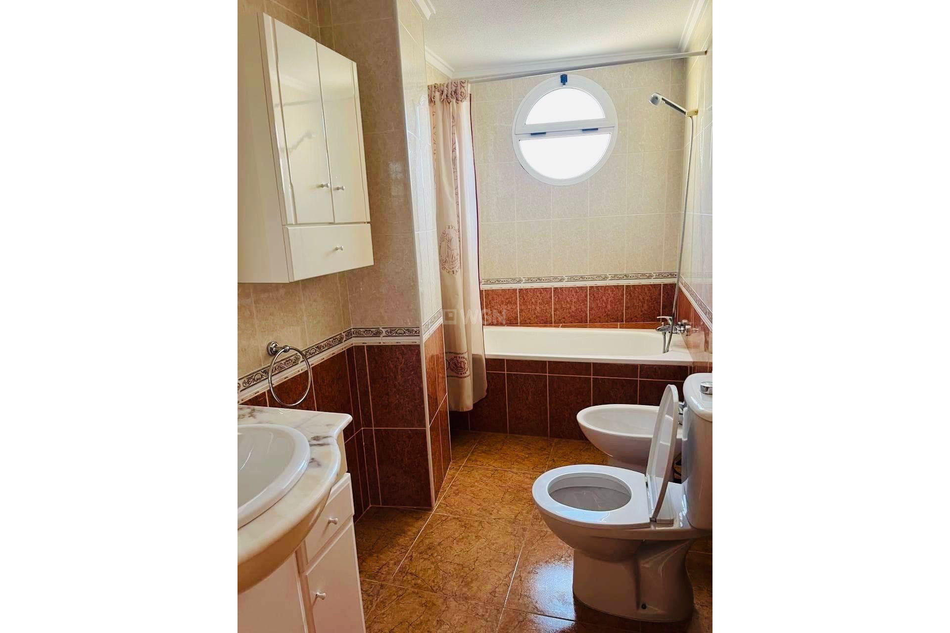 Resale - Apartment / flat - Torrevieja - El Molino