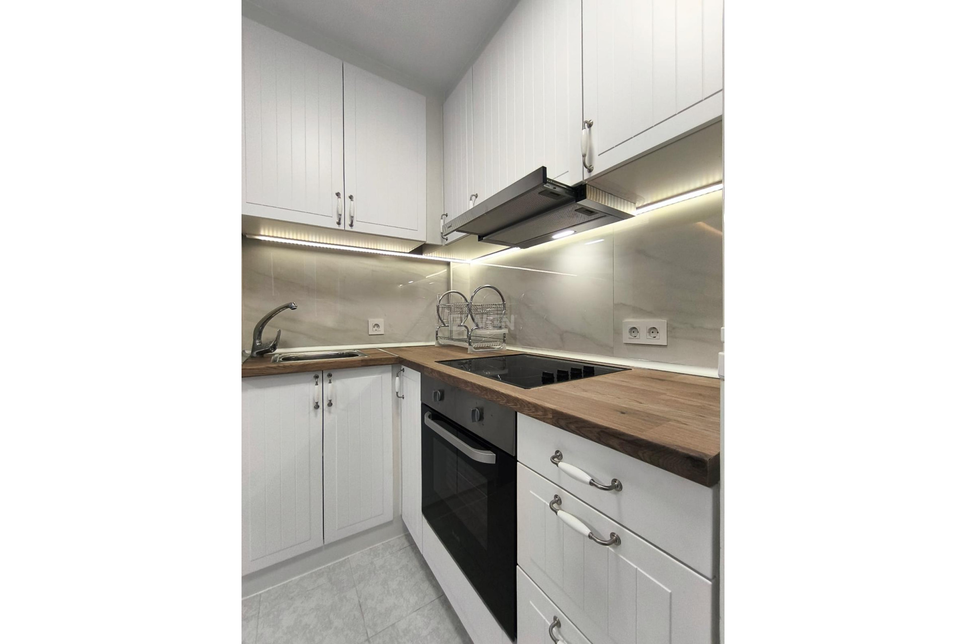 Resale - Apartment / flat - Torrevieja - El Molino