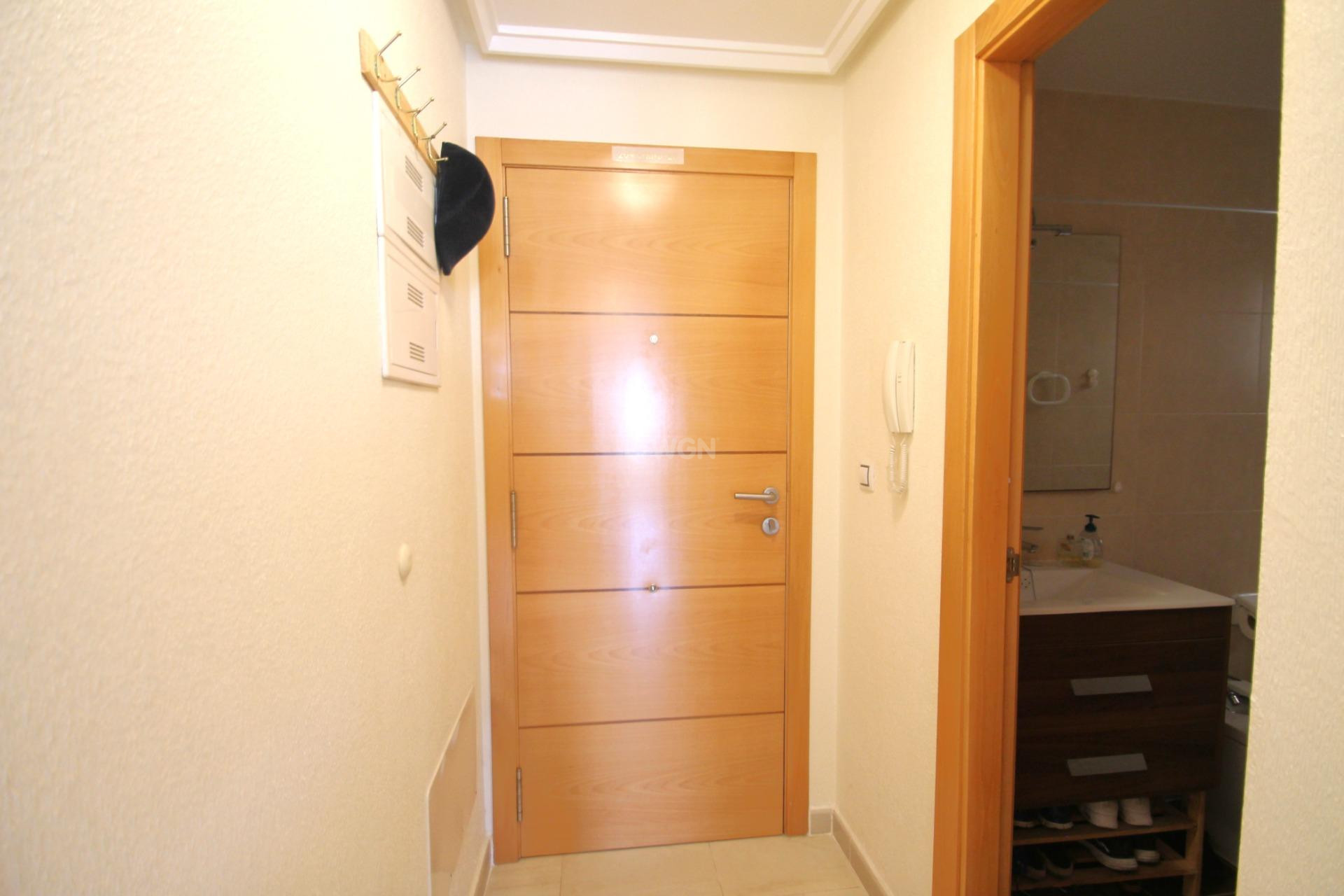 Resale - Apartment / flat - Torrevieja - El Molino