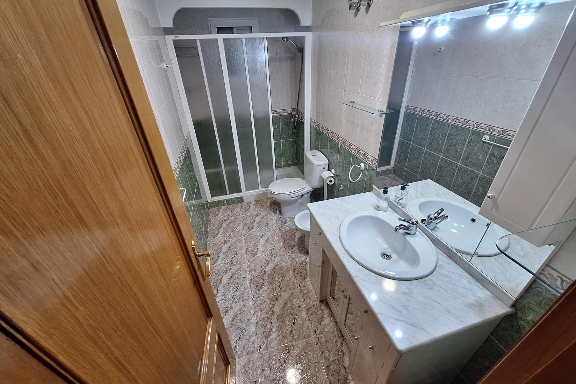 Resale - Apartment / flat - Torrevieja - Estacion De Autobuses