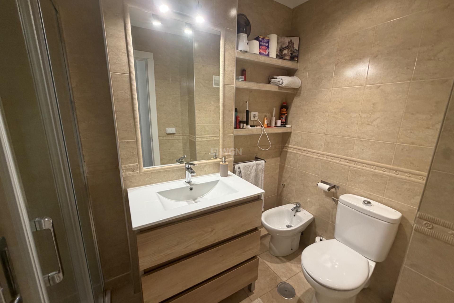 Resale - Apartment / flat - Torrevieja - Estacion De Autobuses