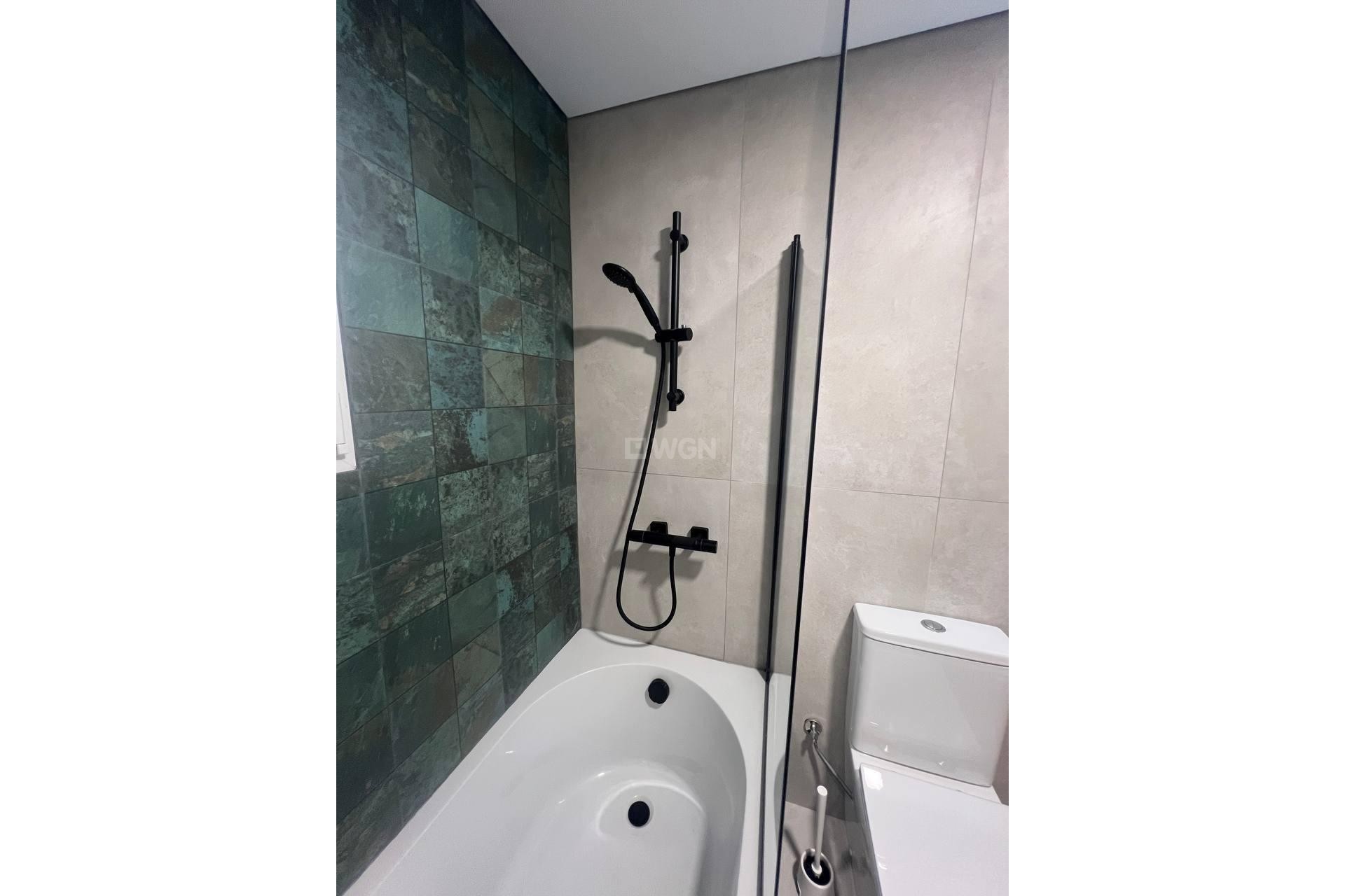 Resale - Apartment / flat - Torrevieja - Estacion De Autobuses