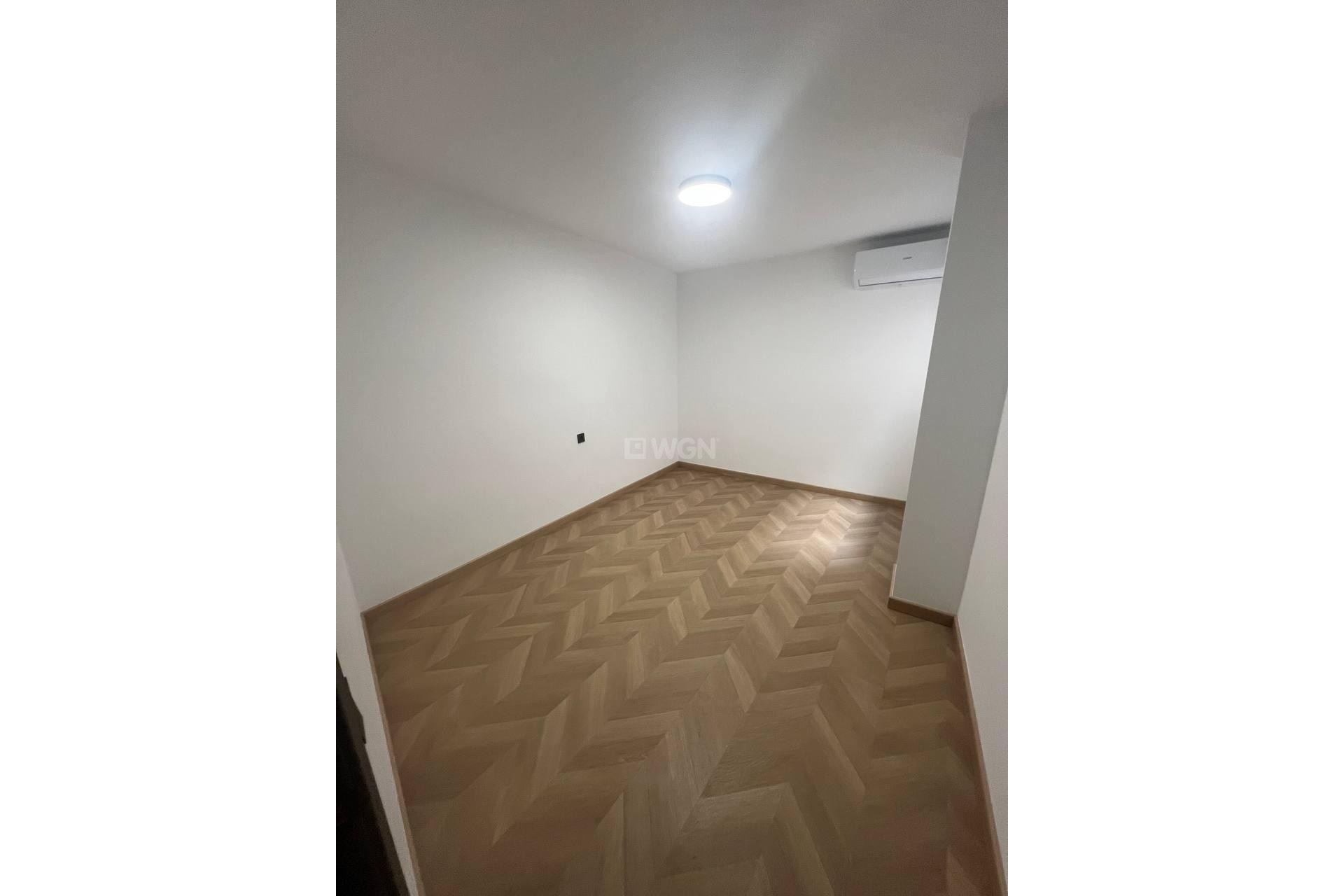Resale - Apartment / flat - Torrevieja - Estacion De Autobuses