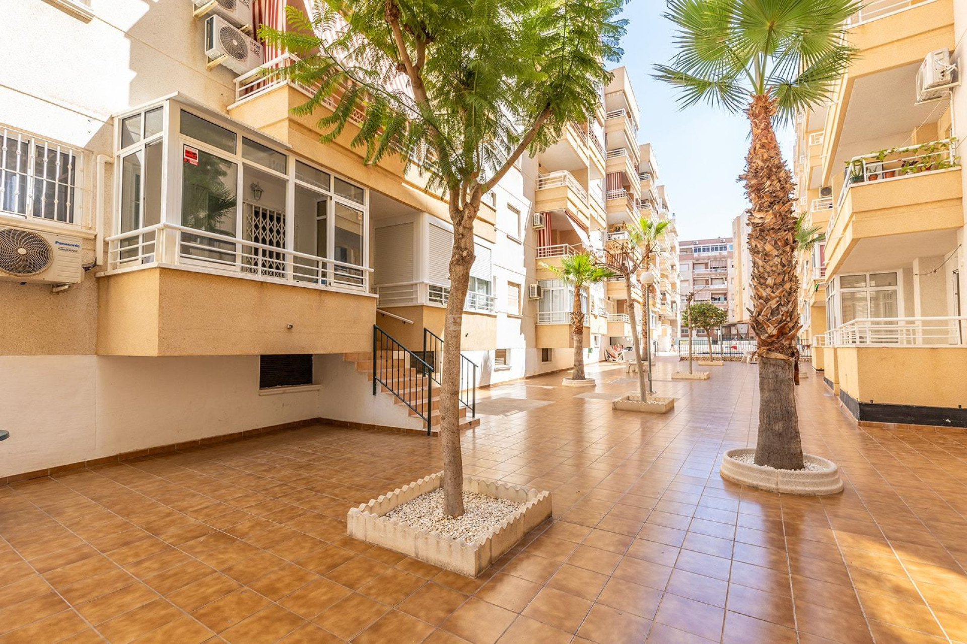 Resale - Apartment / flat - Torrevieja - Estacion De Autobuses