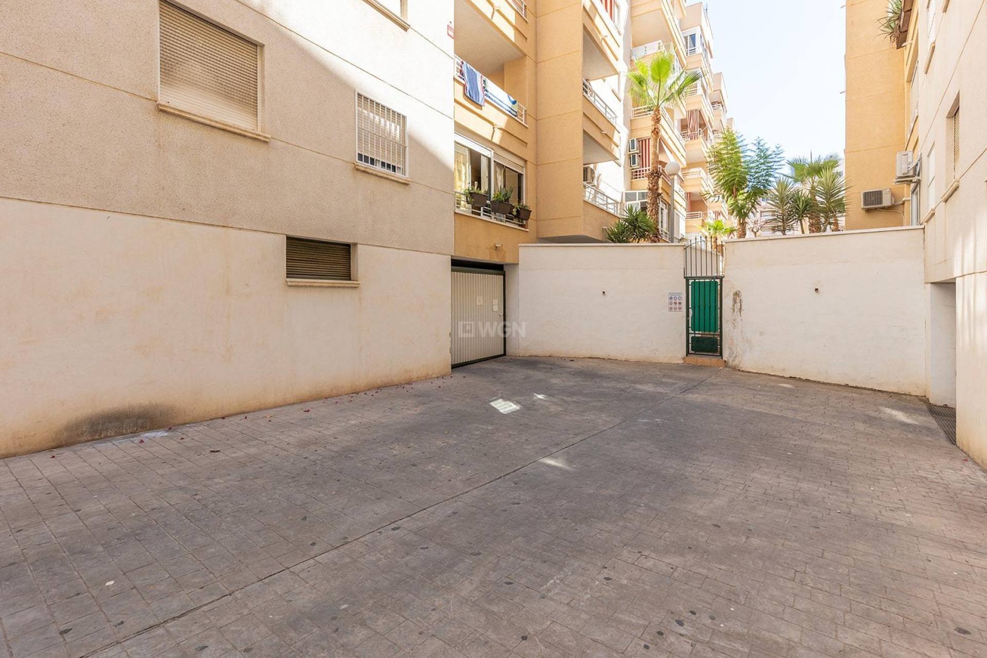 Resale - Apartment / flat - Torrevieja - Estacion De Autobuses