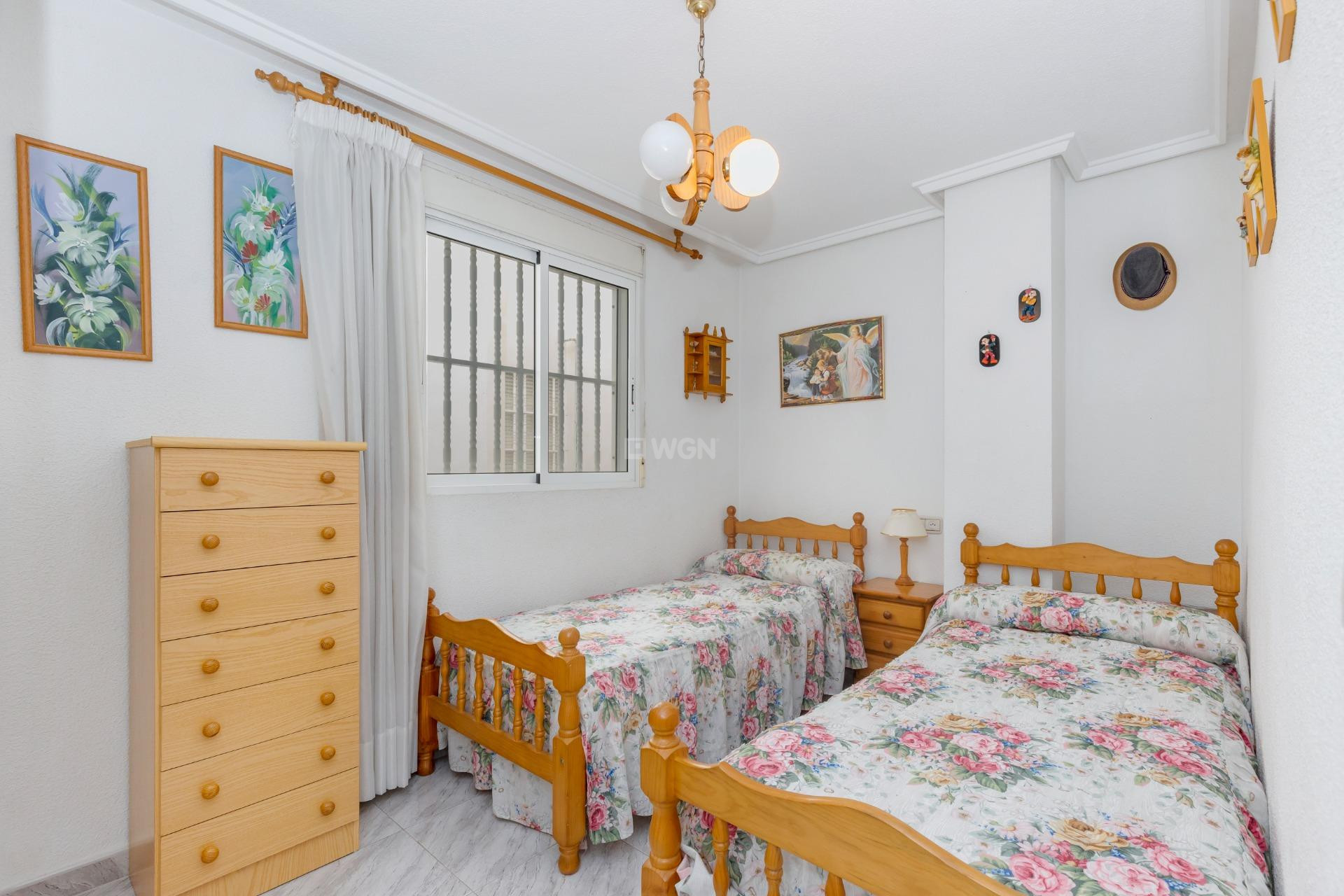 Resale - Apartment / flat - Torrevieja - Estacion De Autobuses