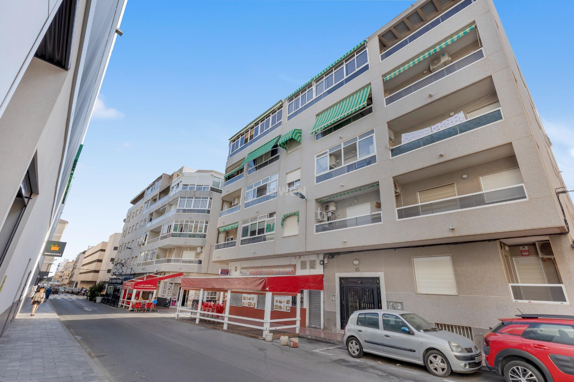 Resale - Apartment / flat - Torrevieja - Estacion De Autobuses