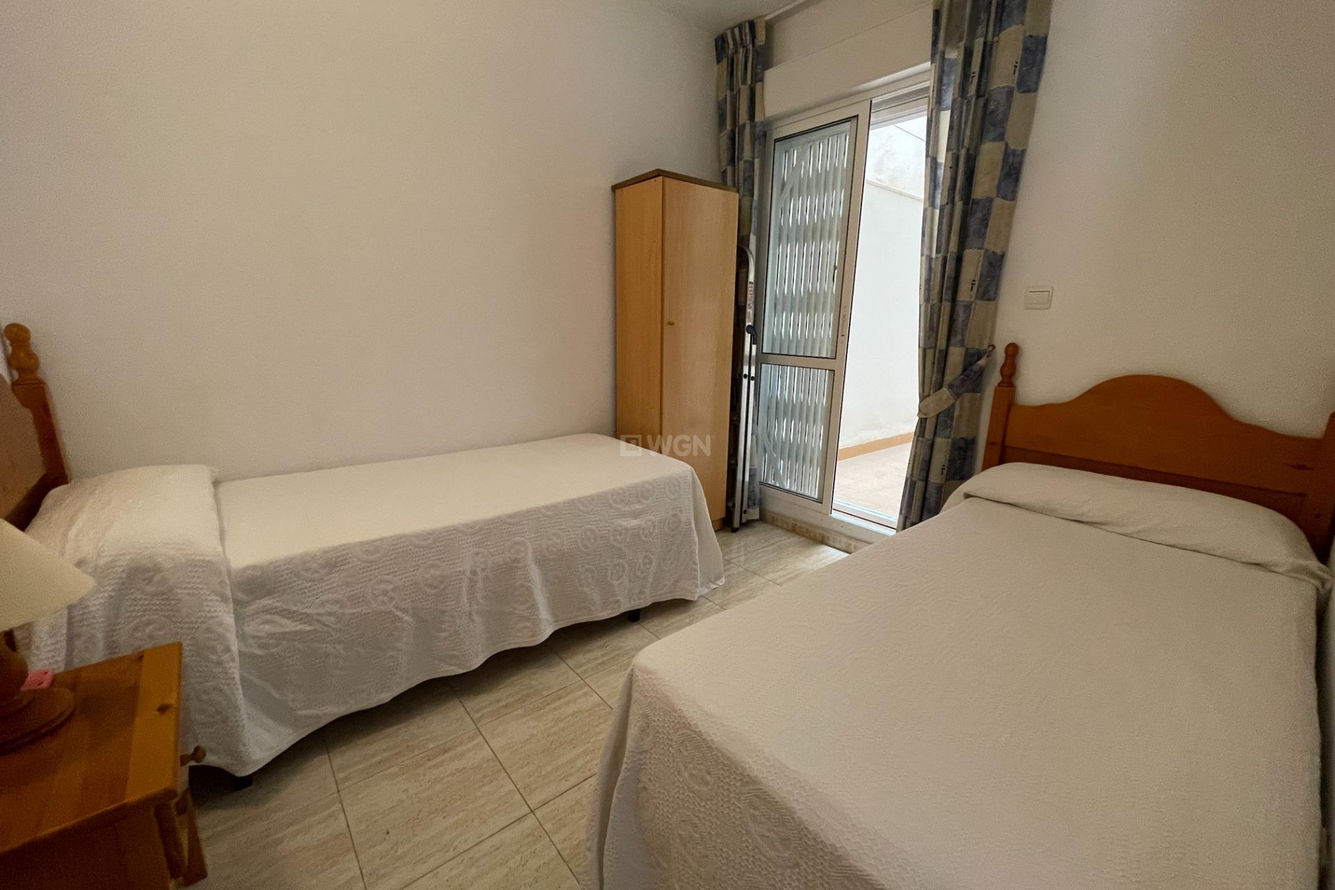 Resale - Apartment / flat - Torrevieja - Estacion De Autobuses