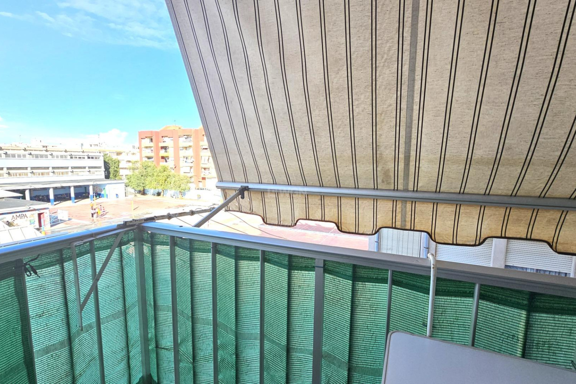 Resale - Apartment / flat - Torrevieja - Estacion De Autobuses