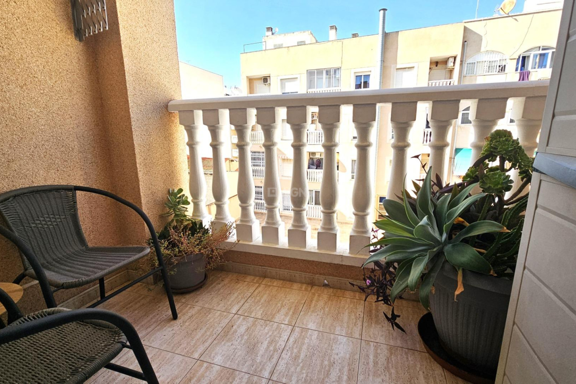 Resale - Apartment / flat - Torrevieja - Estacion De Autobuses