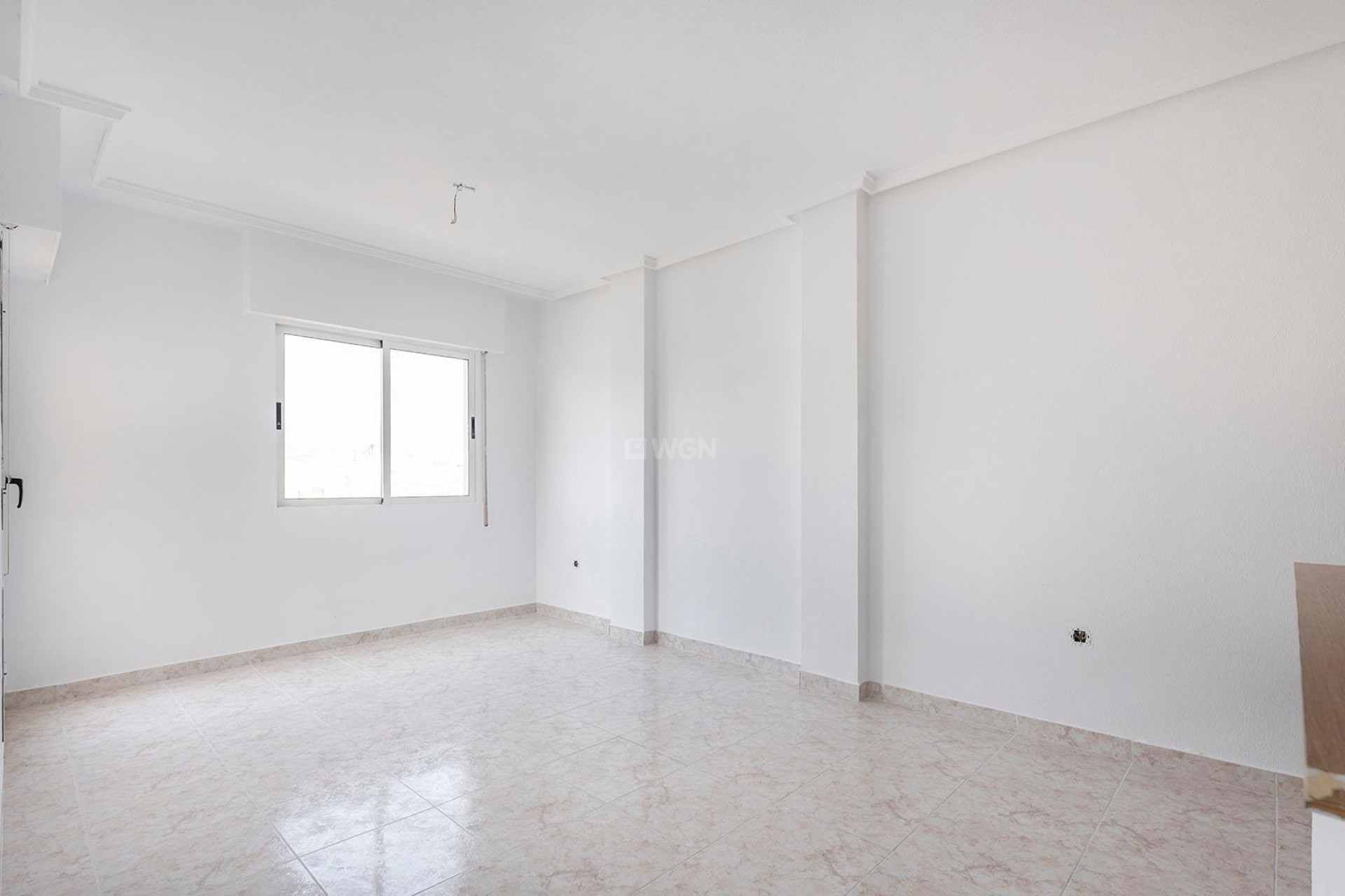 Resale - Apartment / flat - Torrevieja - Estacion De Autobuses