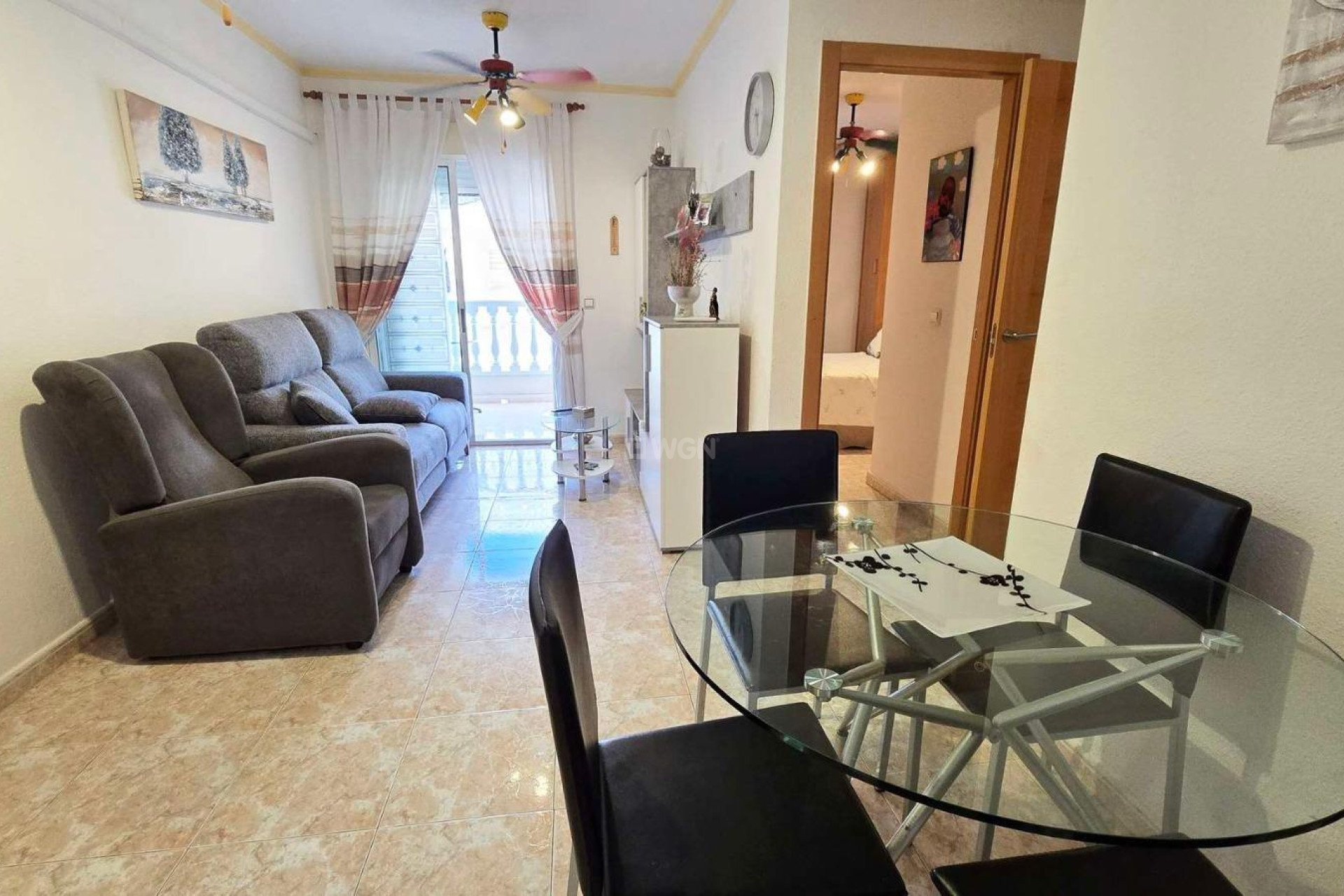 Resale - Apartment / flat - Torrevieja - Estacion De Autobuses