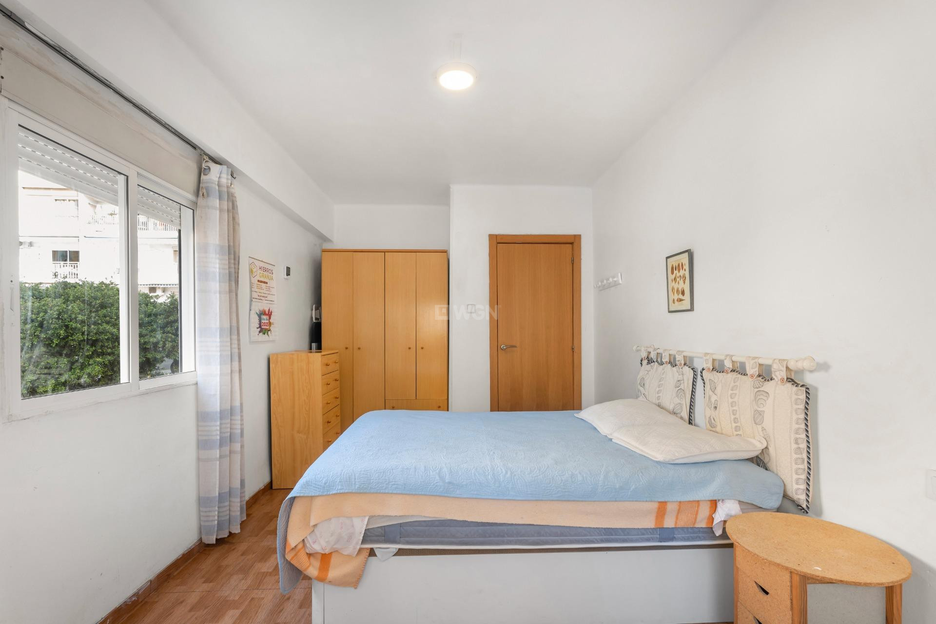 Resale - Apartment / flat - Torrevieja - Estacion De Autobuses