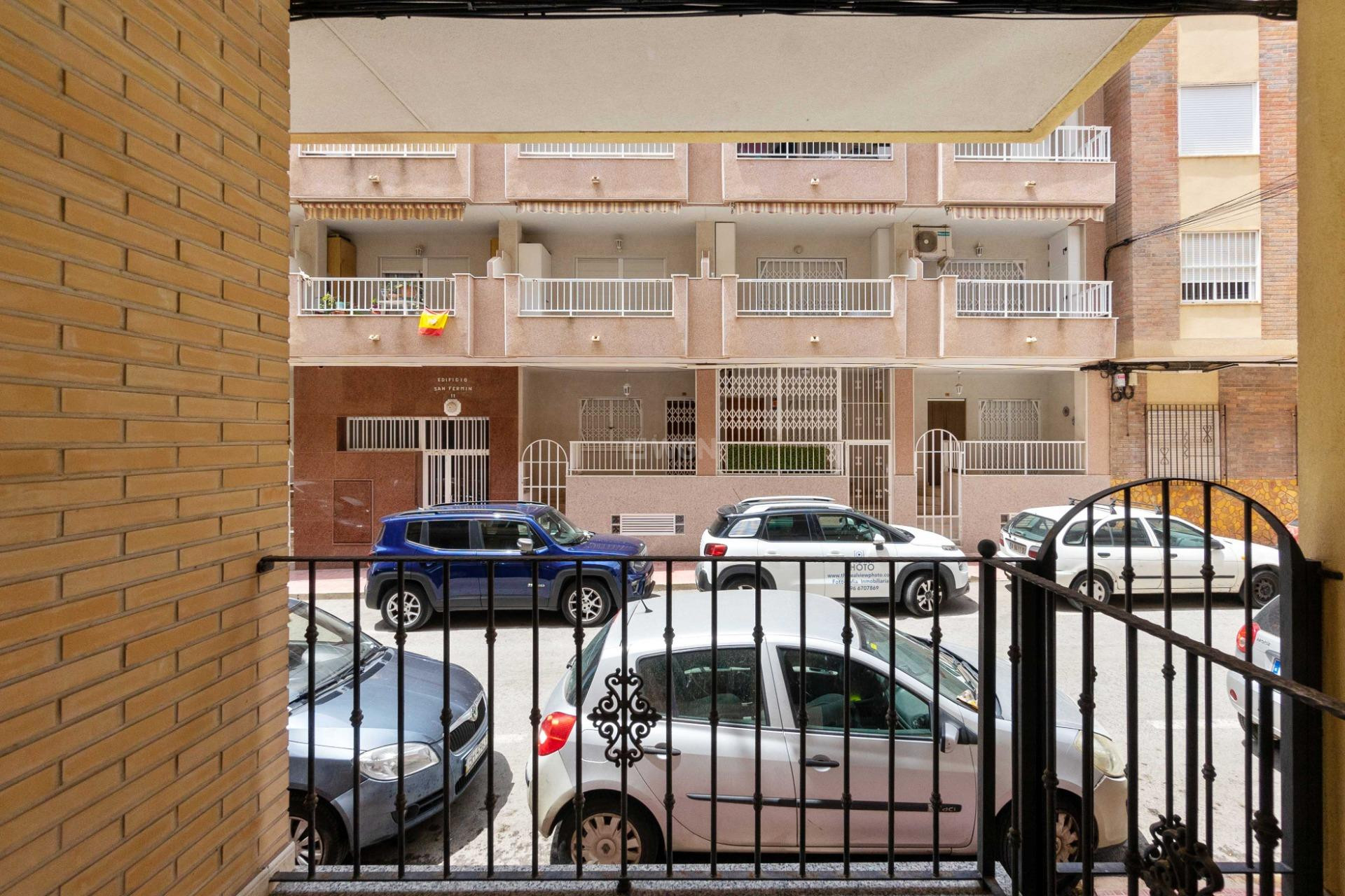 Resale - Apartment / flat - Torrevieja - Estacion De Autobuses