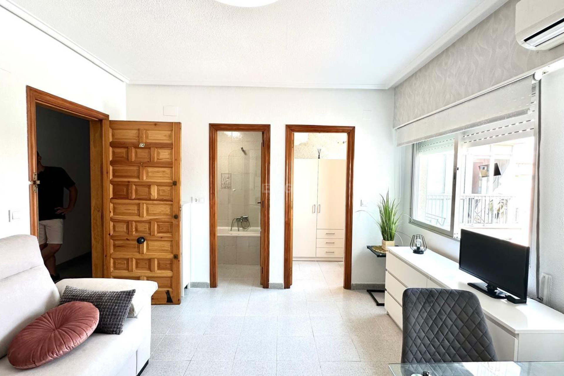 Resale - Apartment / flat - Torrevieja - Estacion De Autobuses