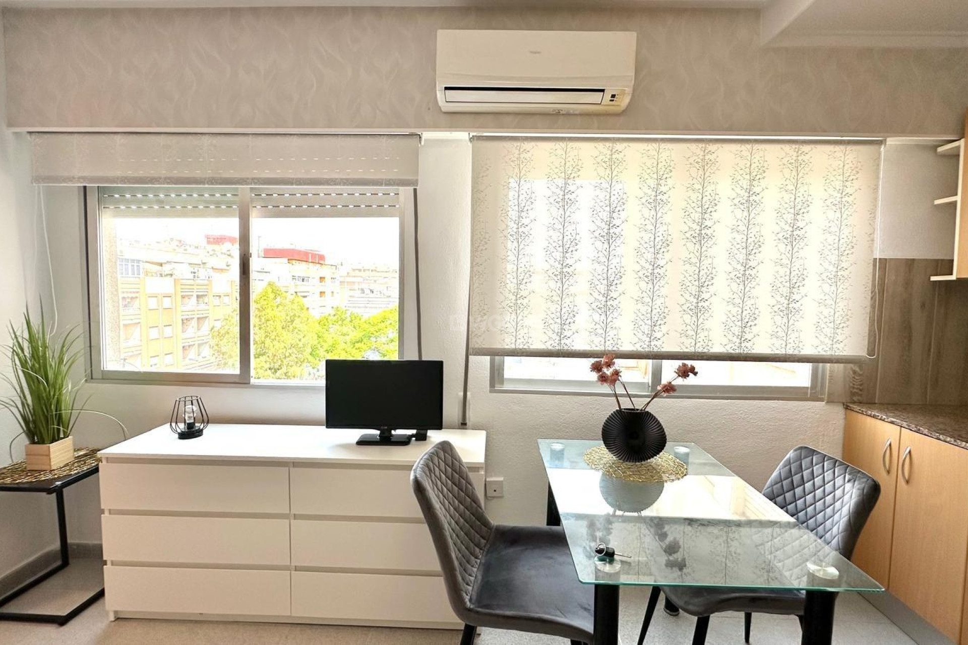 Resale - Apartment / flat - Torrevieja - Estacion De Autobuses