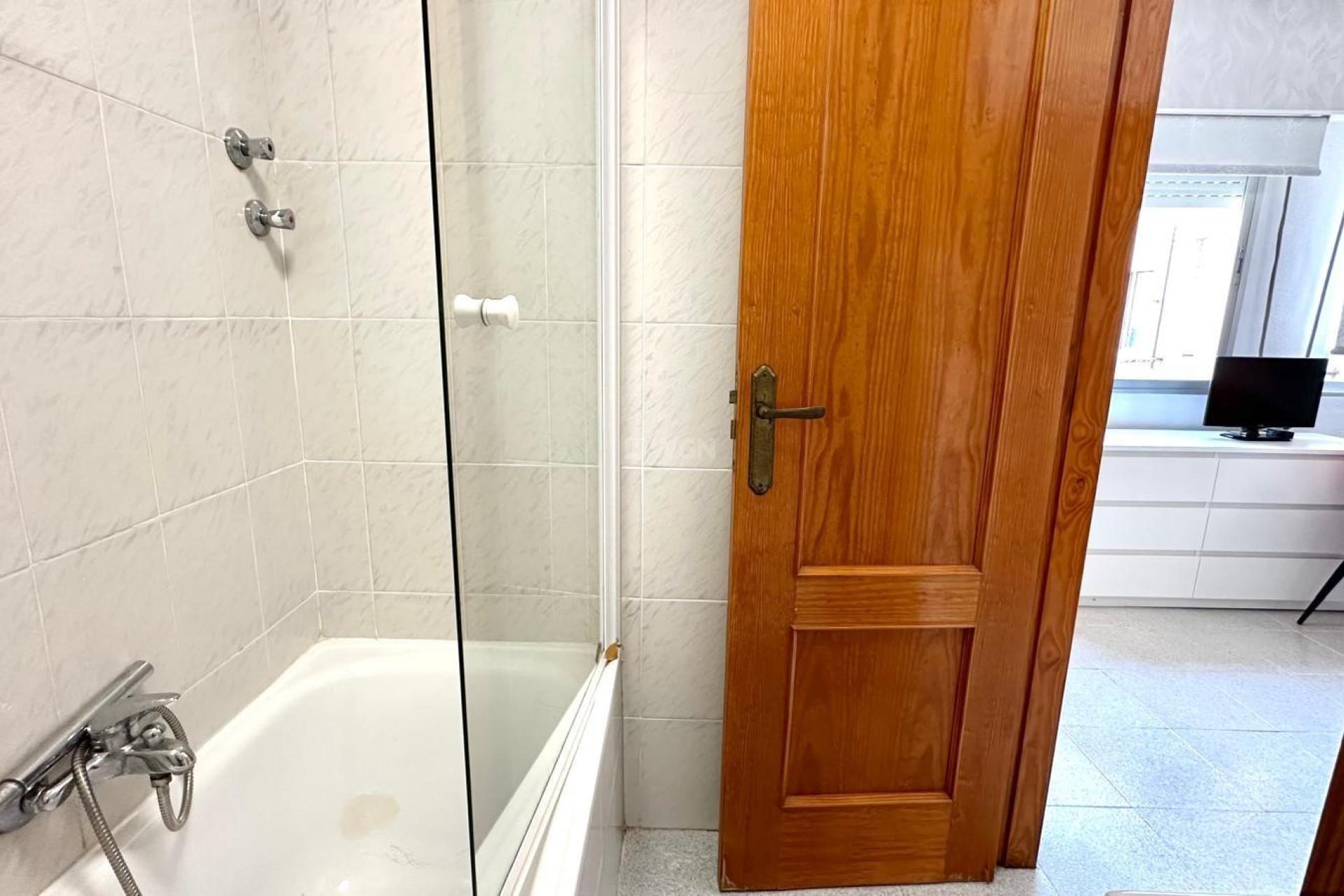 Resale - Apartment / flat - Torrevieja - Estacion De Autobuses