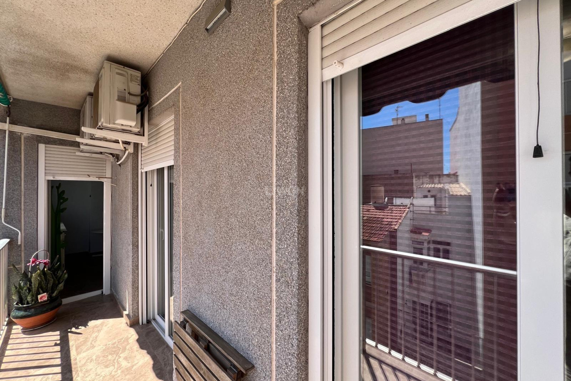 Resale - Apartment / flat - Torrevieja - Estacion De Autobuses