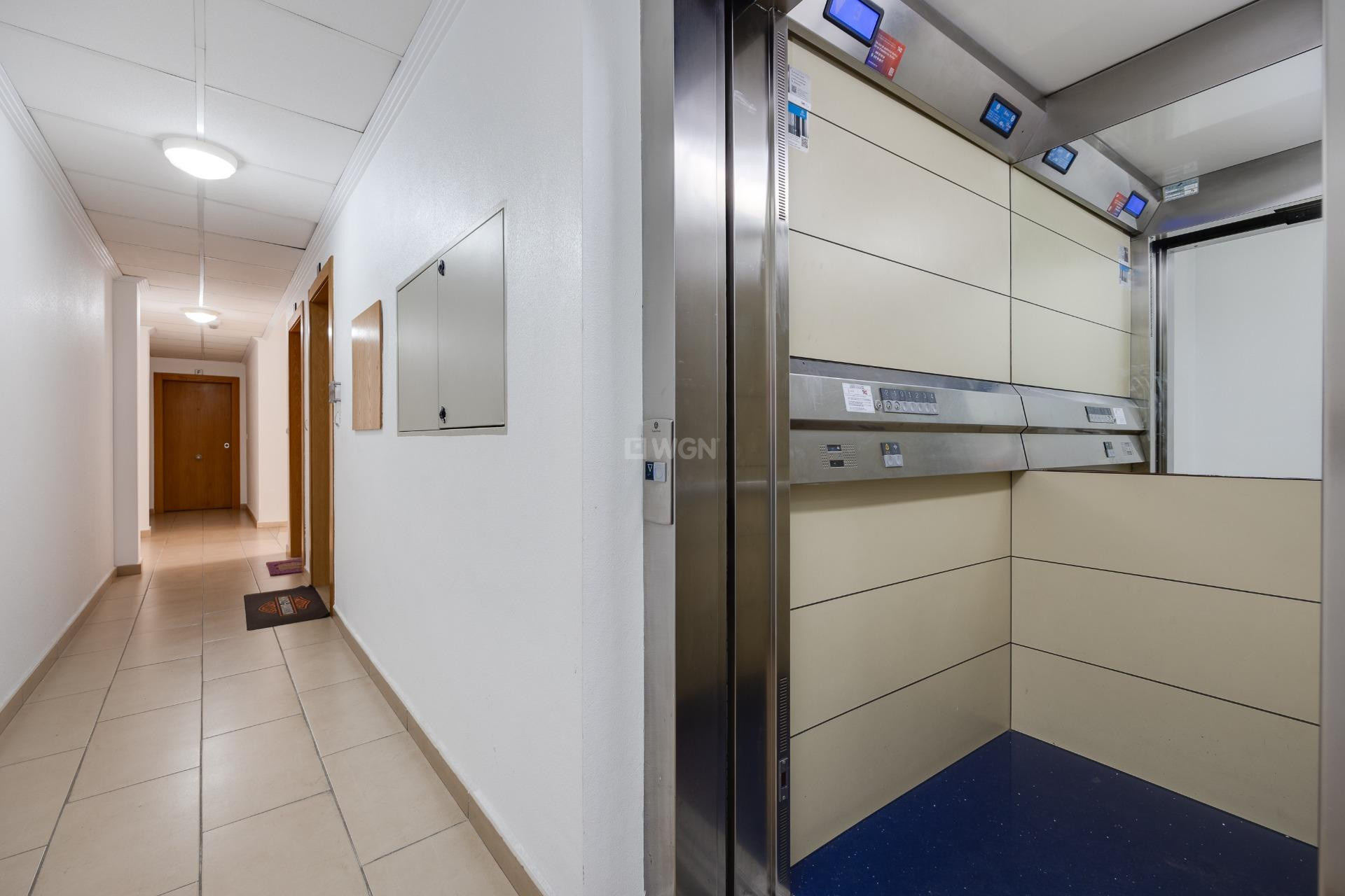 Resale - Apartment / flat - Torrevieja - Estacion De Autobuses