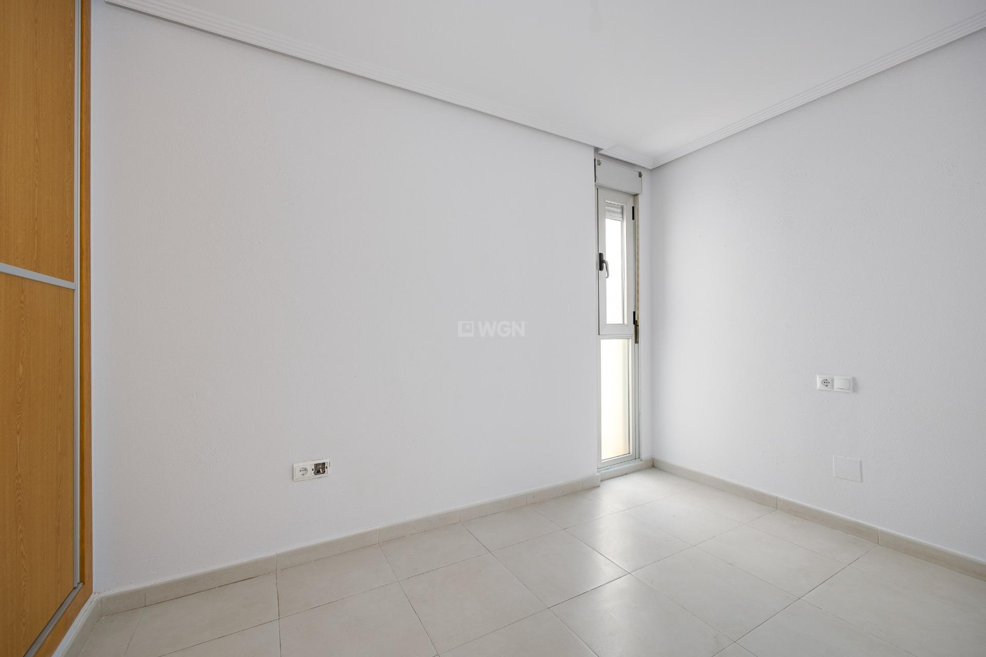 Resale - Apartment / flat - Torrevieja - Estacion De Autobuses