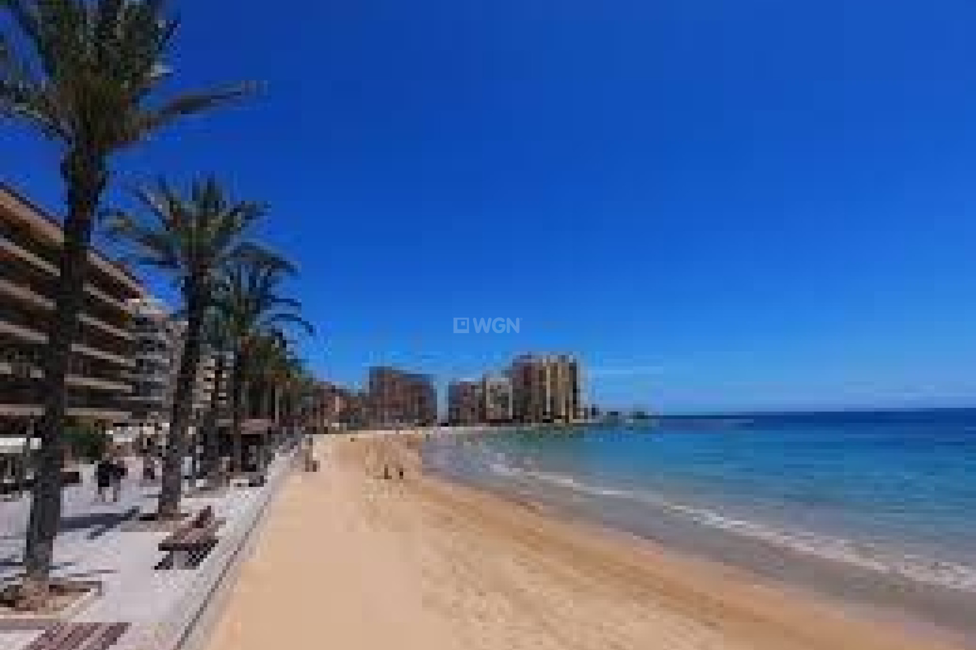 Resale - Apartment / flat - Torrevieja - Estacion De Autobuses