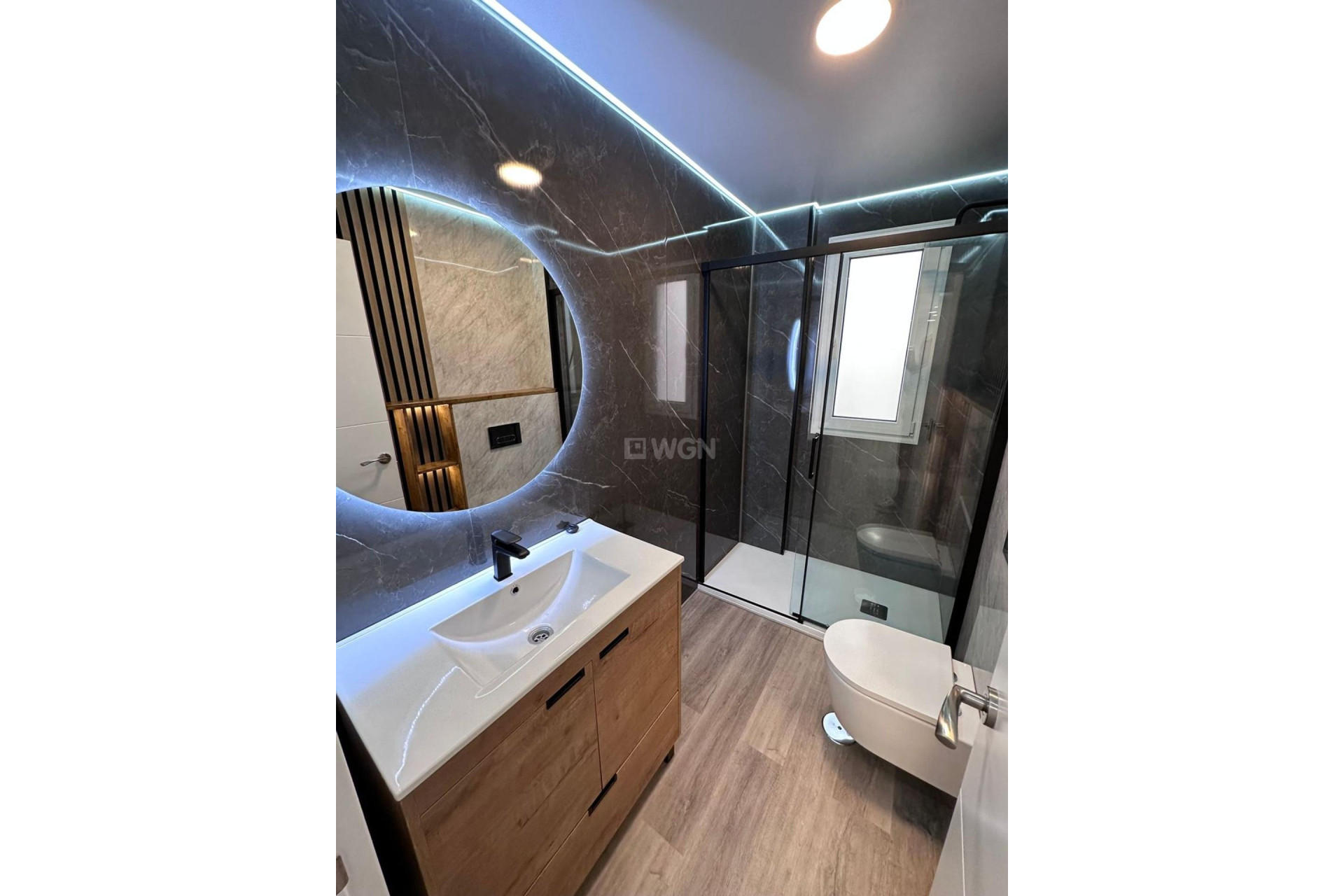 Resale - Apartment / flat - Torrevieja - Estacion De Autobuses