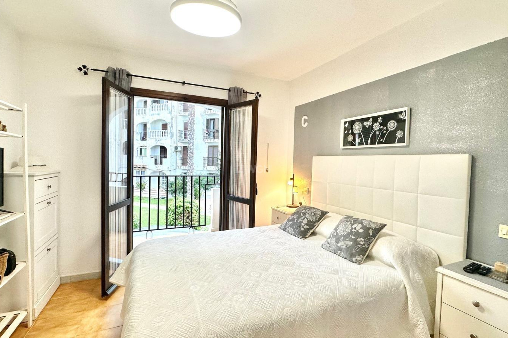 Resale - Apartment / flat - Torrevieja - Estacion De Autobuses