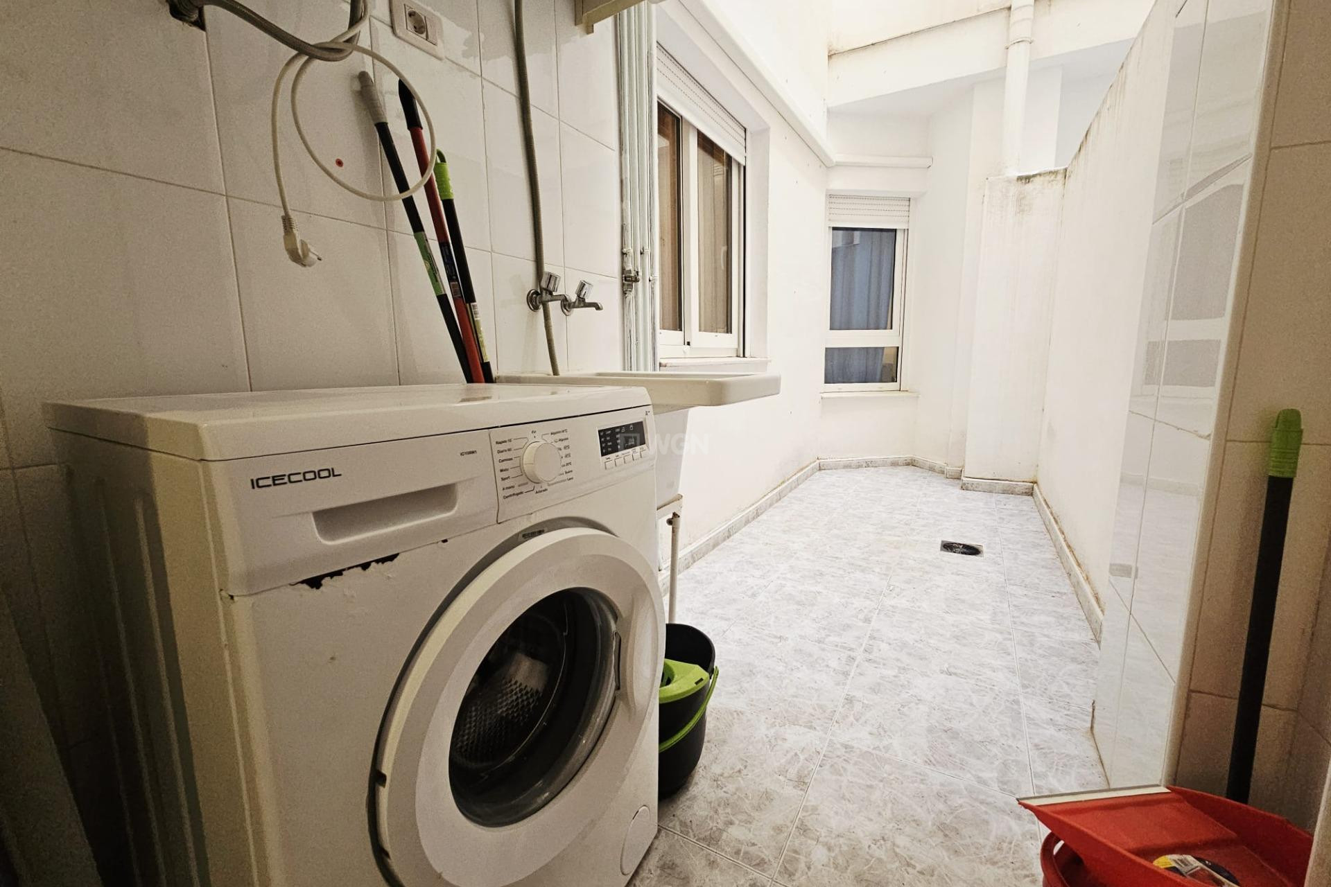 Resale - Apartment / flat - Torrevieja - Estacion De Autobuses