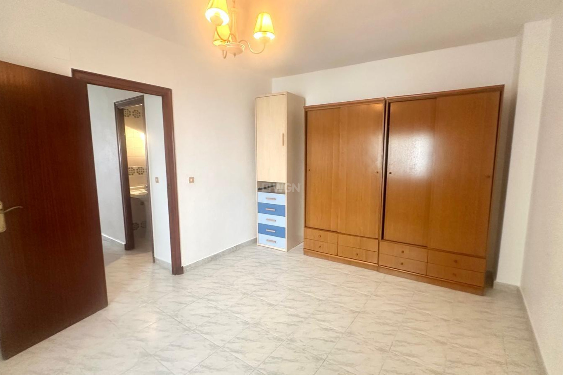 Resale - Apartment / flat - Torrevieja - Estacion De Autobuses