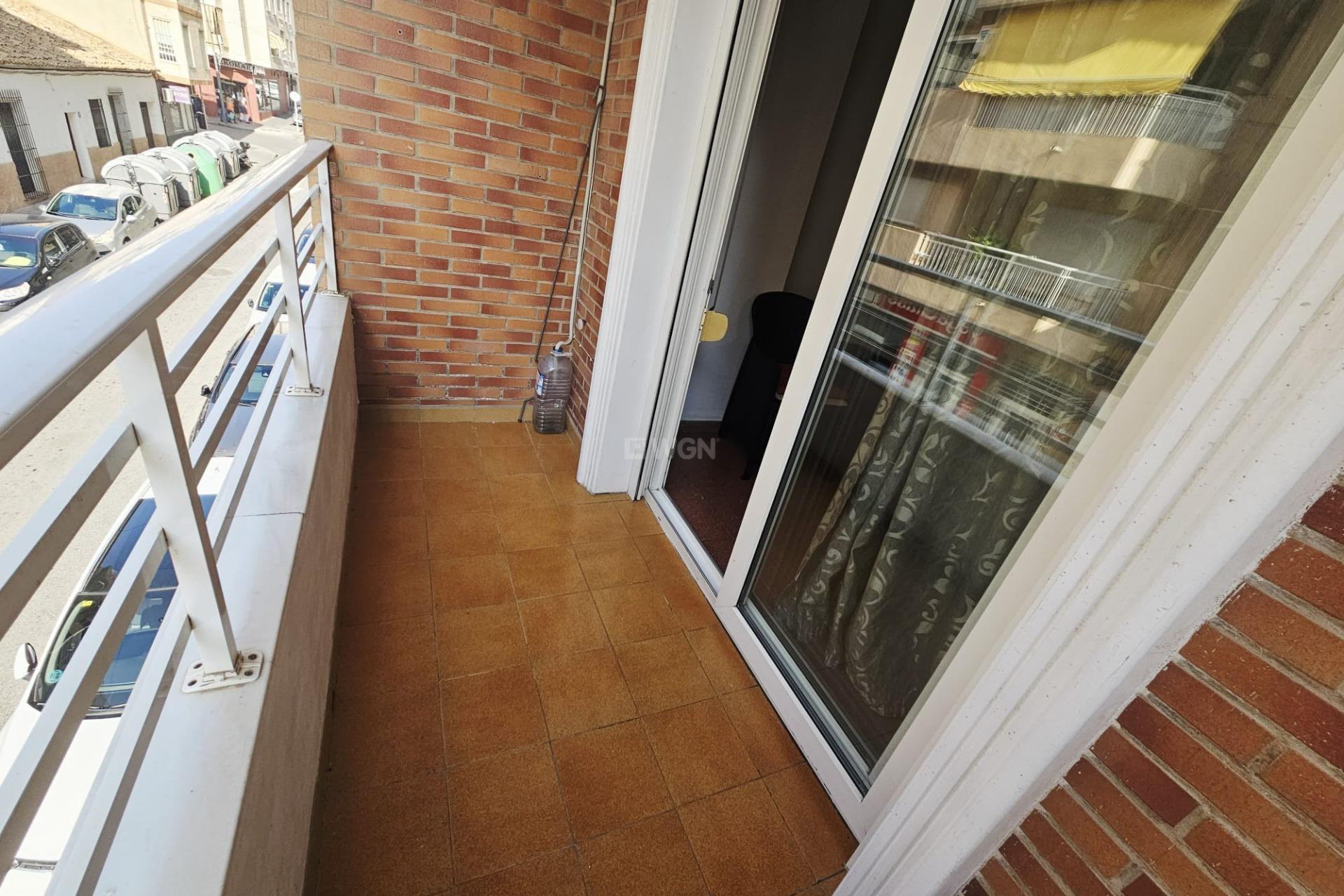 Resale - Apartment / flat - Torrevieja - Estacion De Autobuses