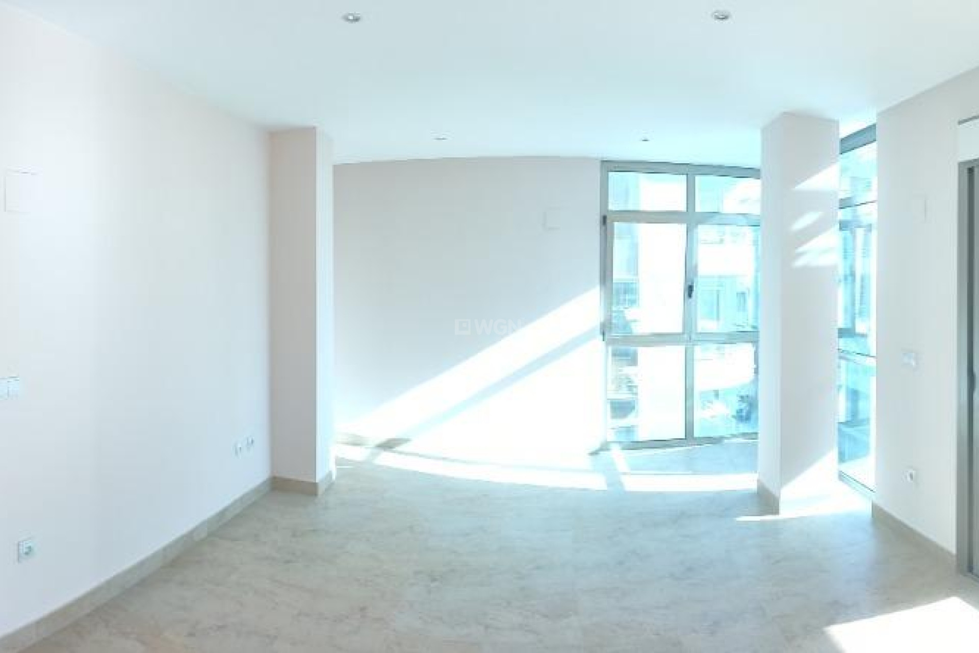 Resale - Apartment / flat - Torrevieja - Estacion De Autobuses